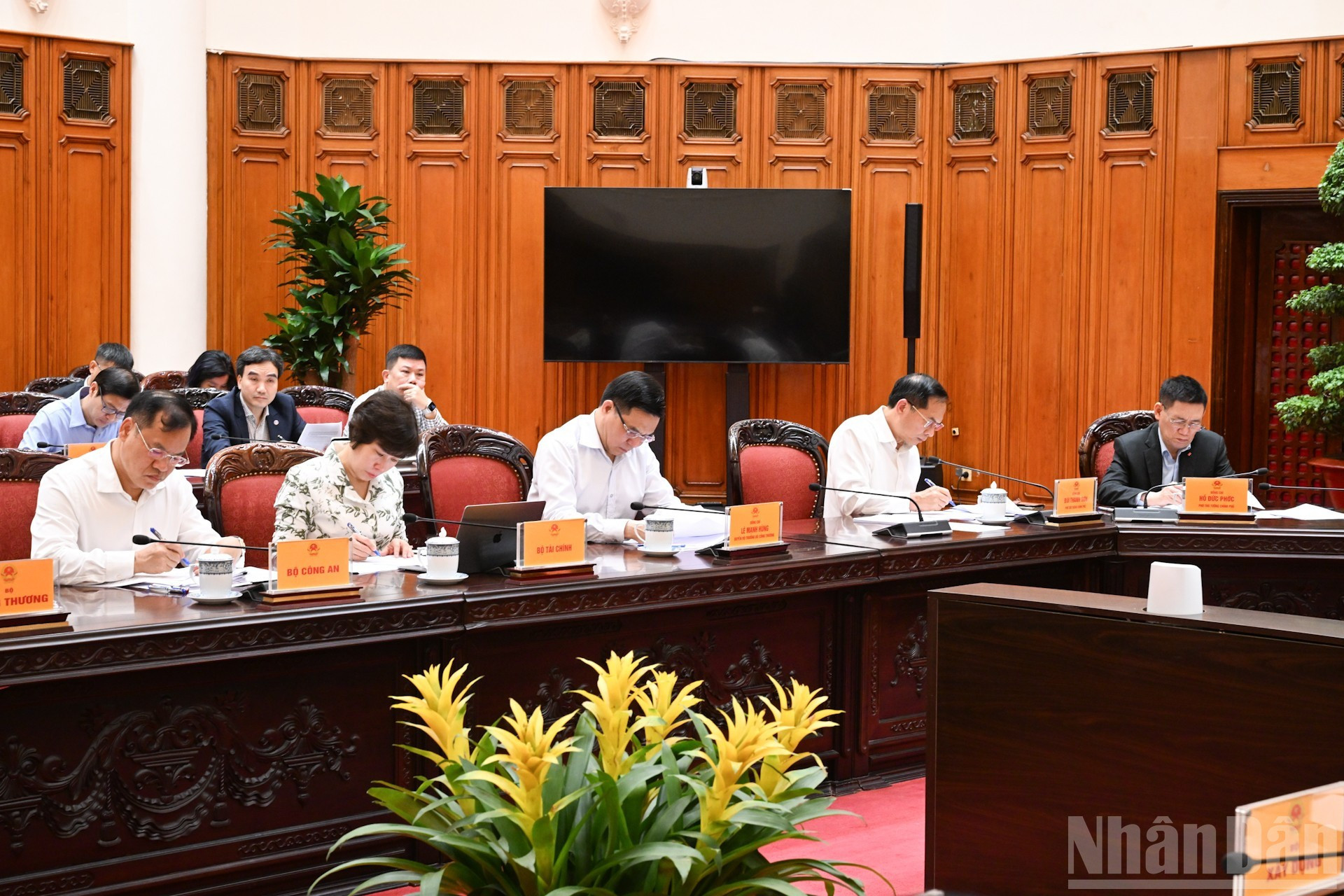 Asistentes a la cita.