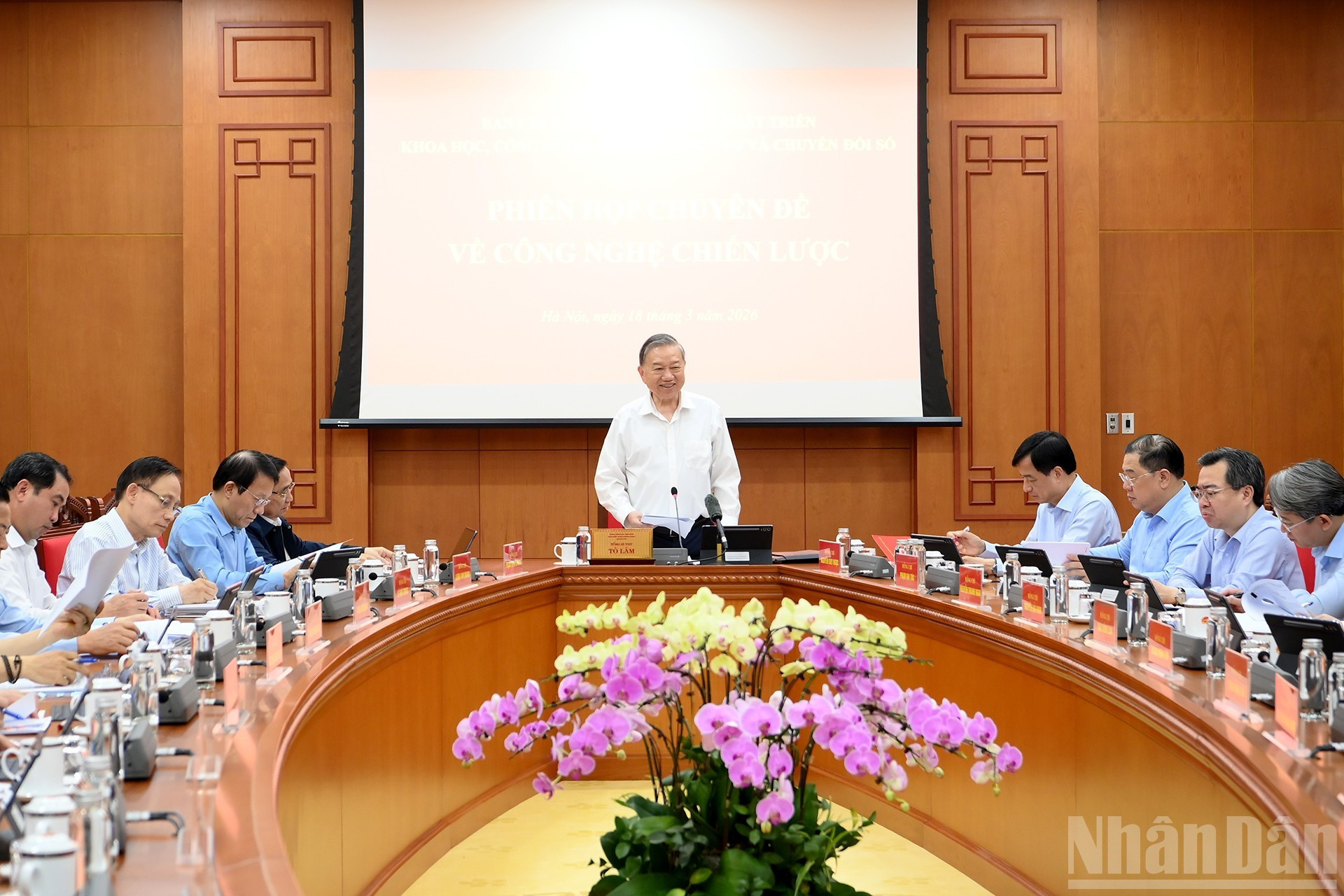 El dirigente partidista en la cita.