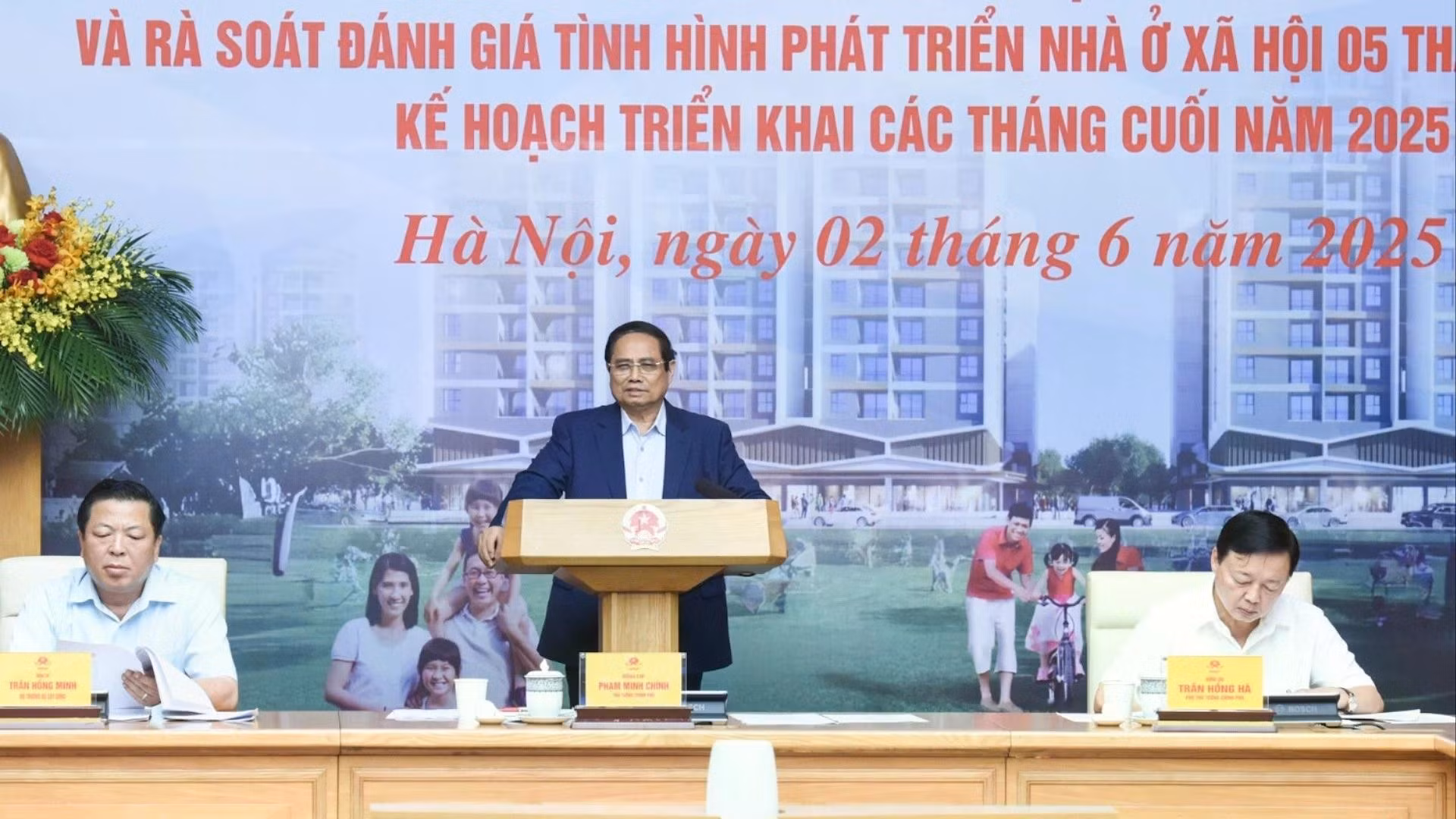 [Foto] Premier vietnamita preside conferencia sobre mecanismos especiales para el desarrollo de viviendas sociales