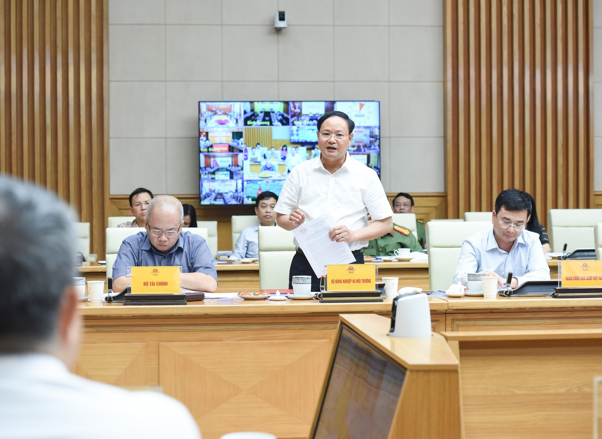 El viceministro de Agricultura y Medio Ambiente Le Minh Ngan interviene en la reunión. El viceministro de Agricultura y Medio Ambiente Le Minh Ngan interviene en la reunión.