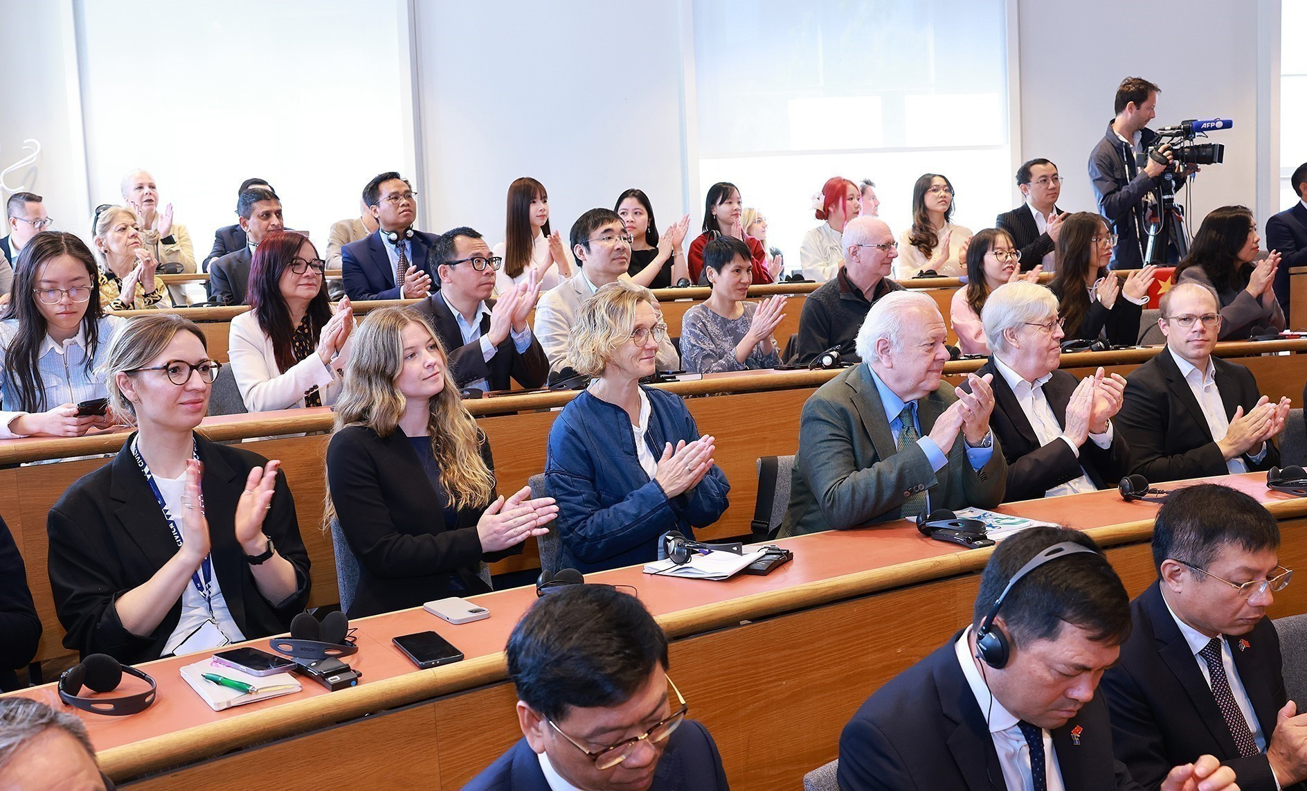 Asistentes a la cita.