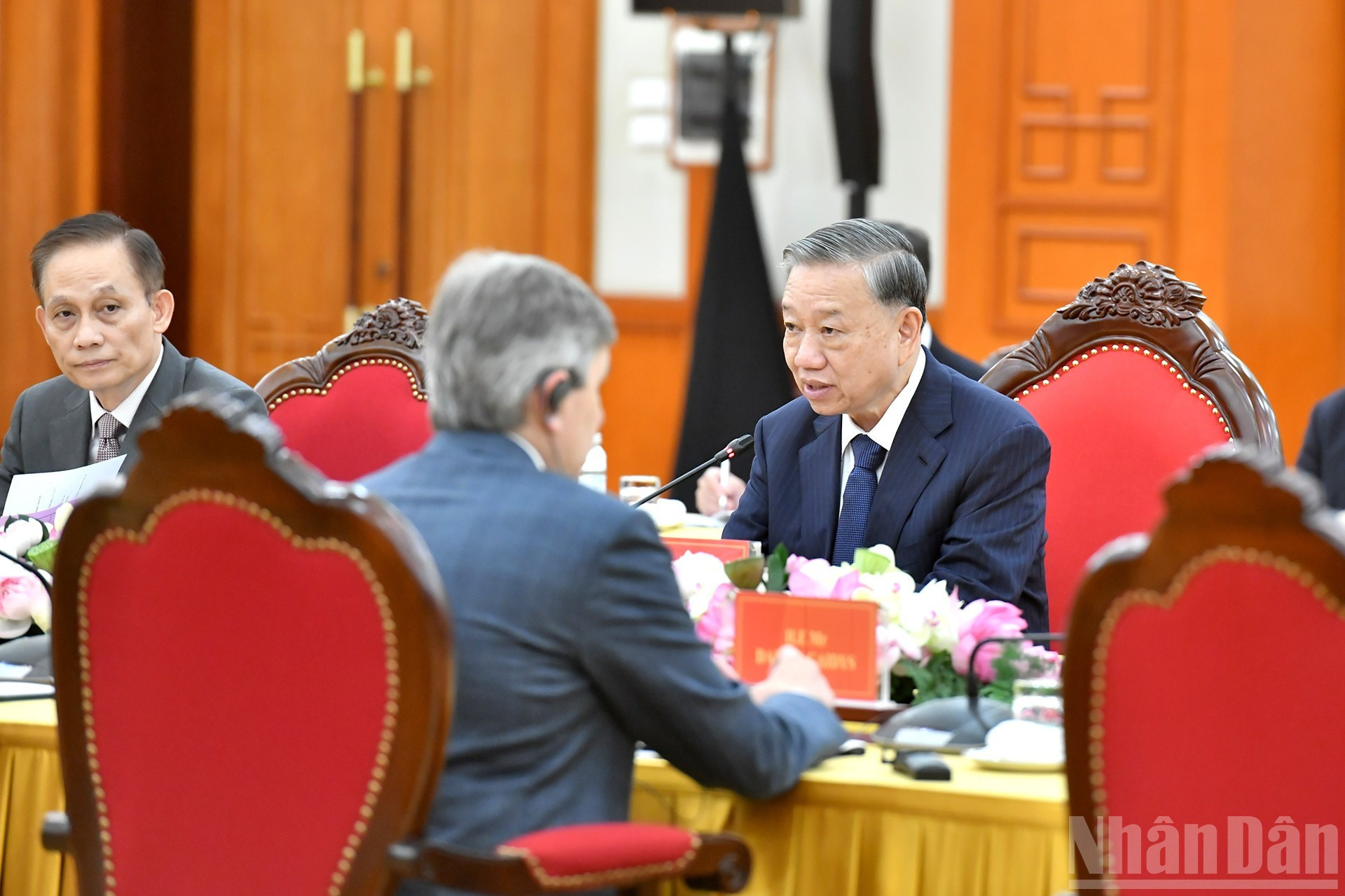 El secretario general del Partido Comunista de Vietnam, To Lam, habla en la cita.