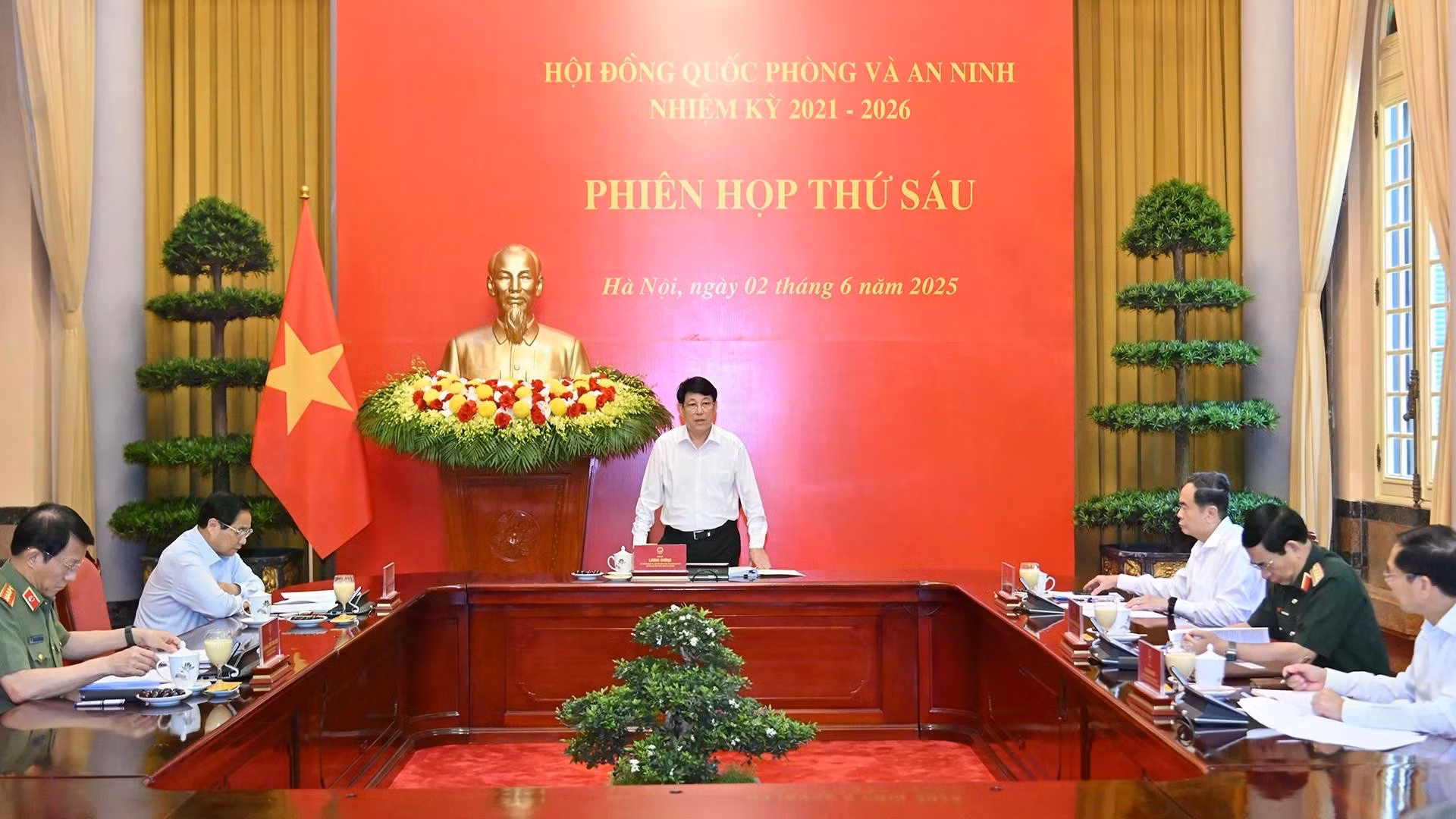 [Foto] Presidente vietnamita preside reunión del Consejo de Defensa y Seguridad Nacional