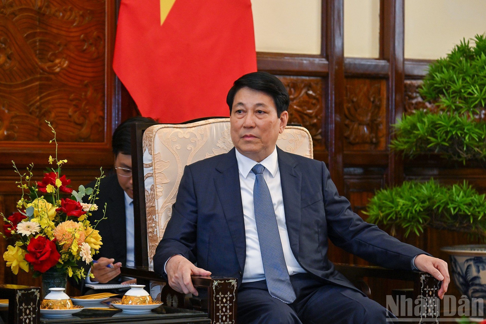 Luong Cuong habla en el encuentro.