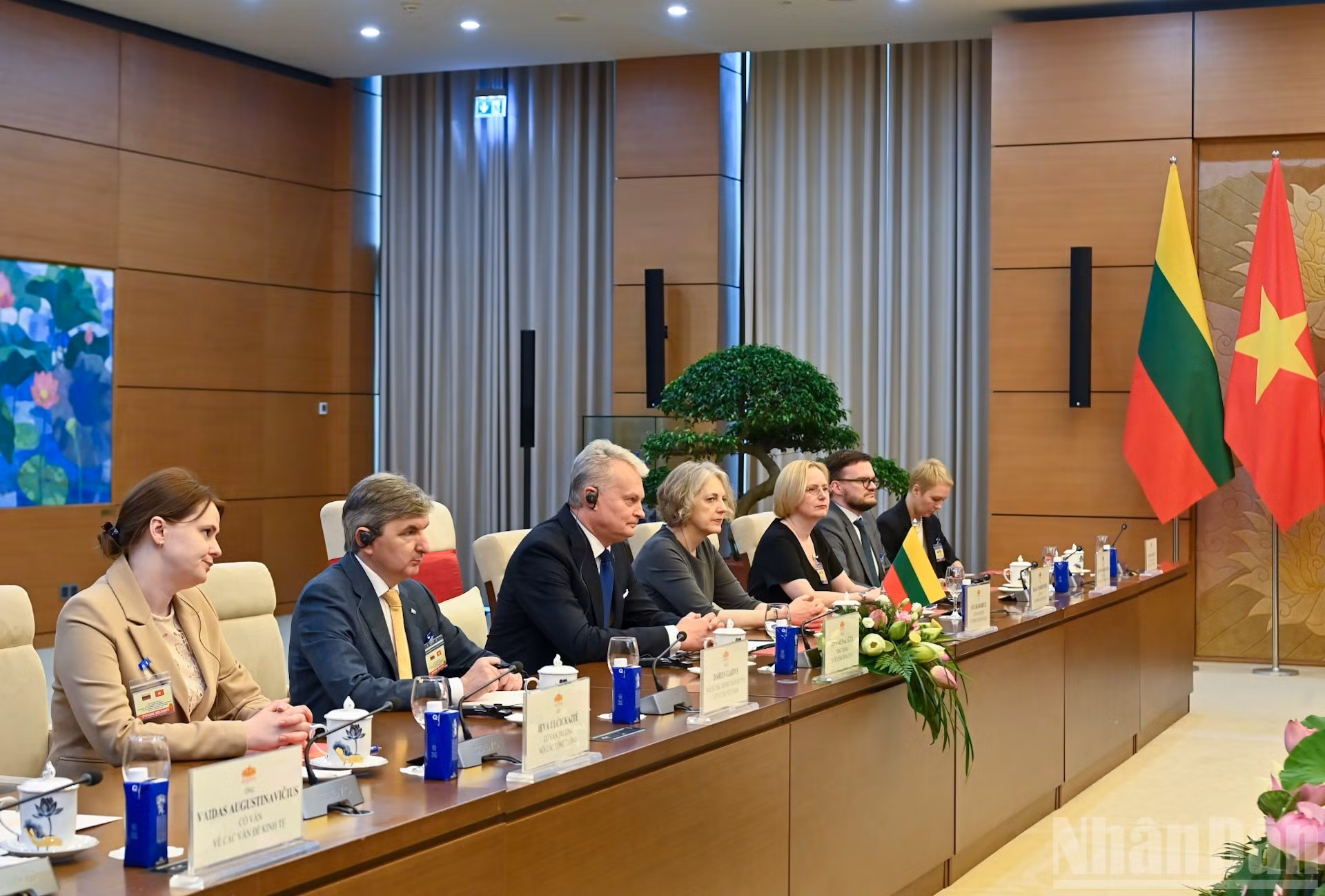 La delegación de Lituania.