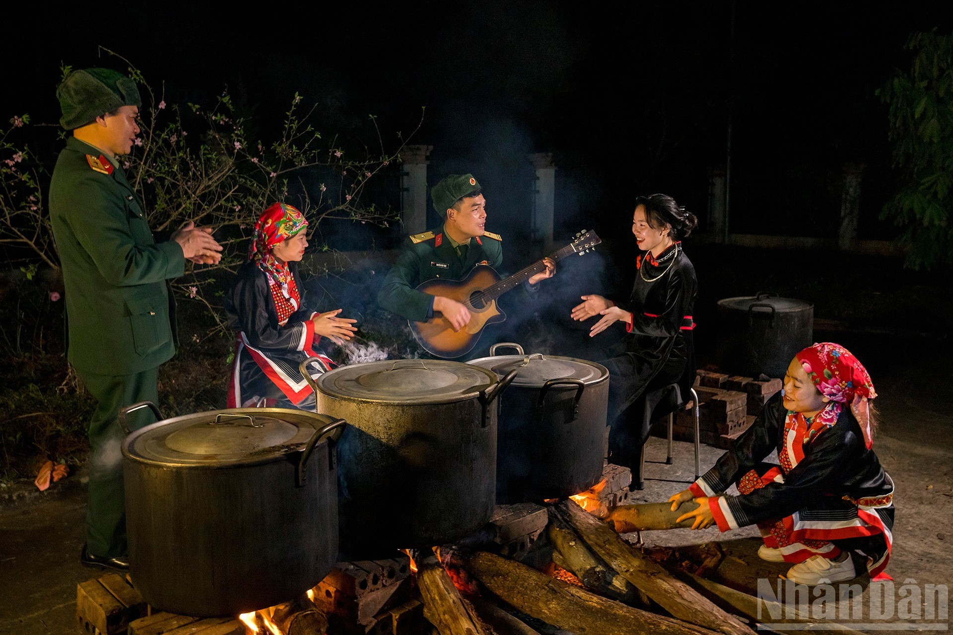 Calidez en una noche primaveral. (Autor: Nguyen Van Cuong)