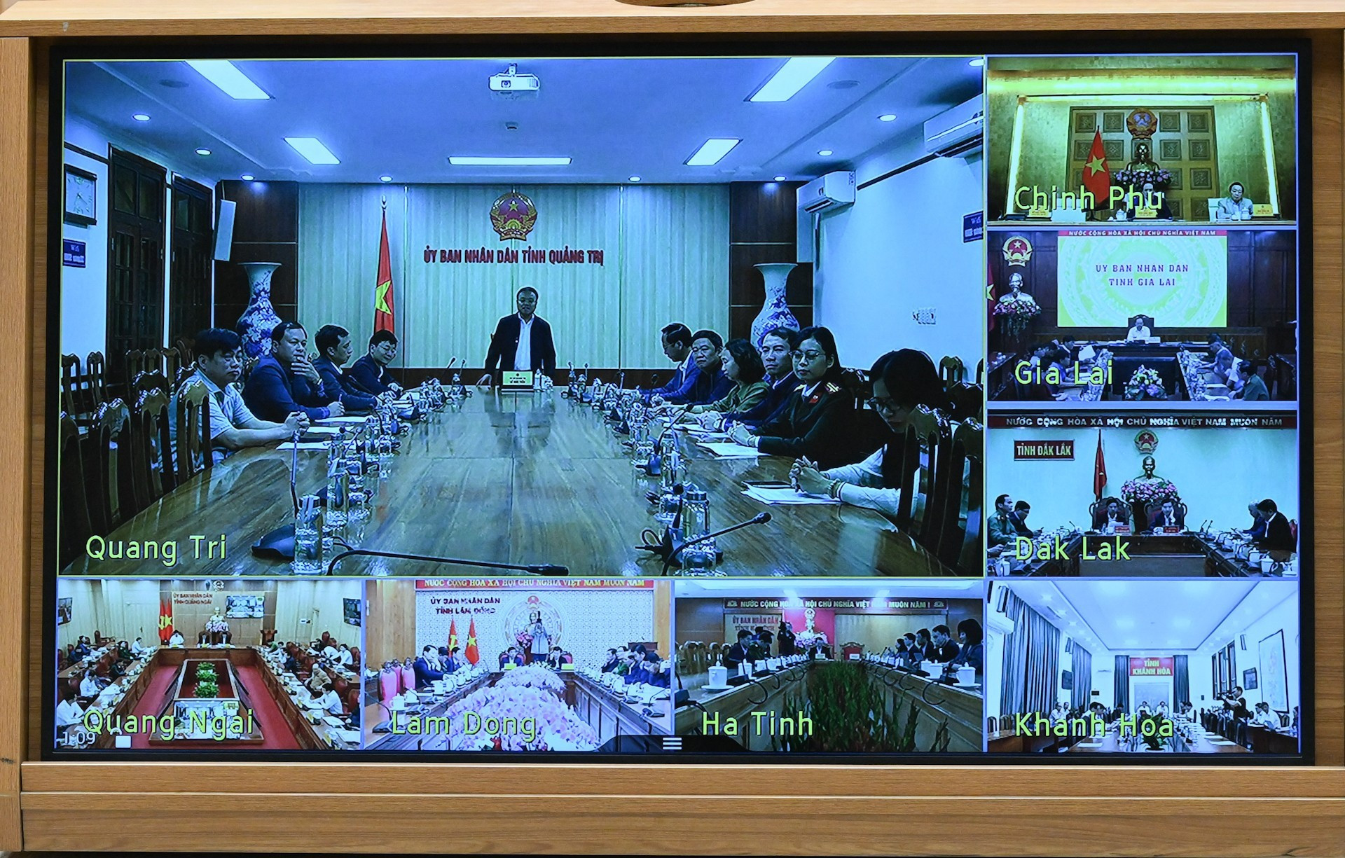 A la reunión asisten dirigentes de siete provincias del Centro y de la región de Tay Nguyen.