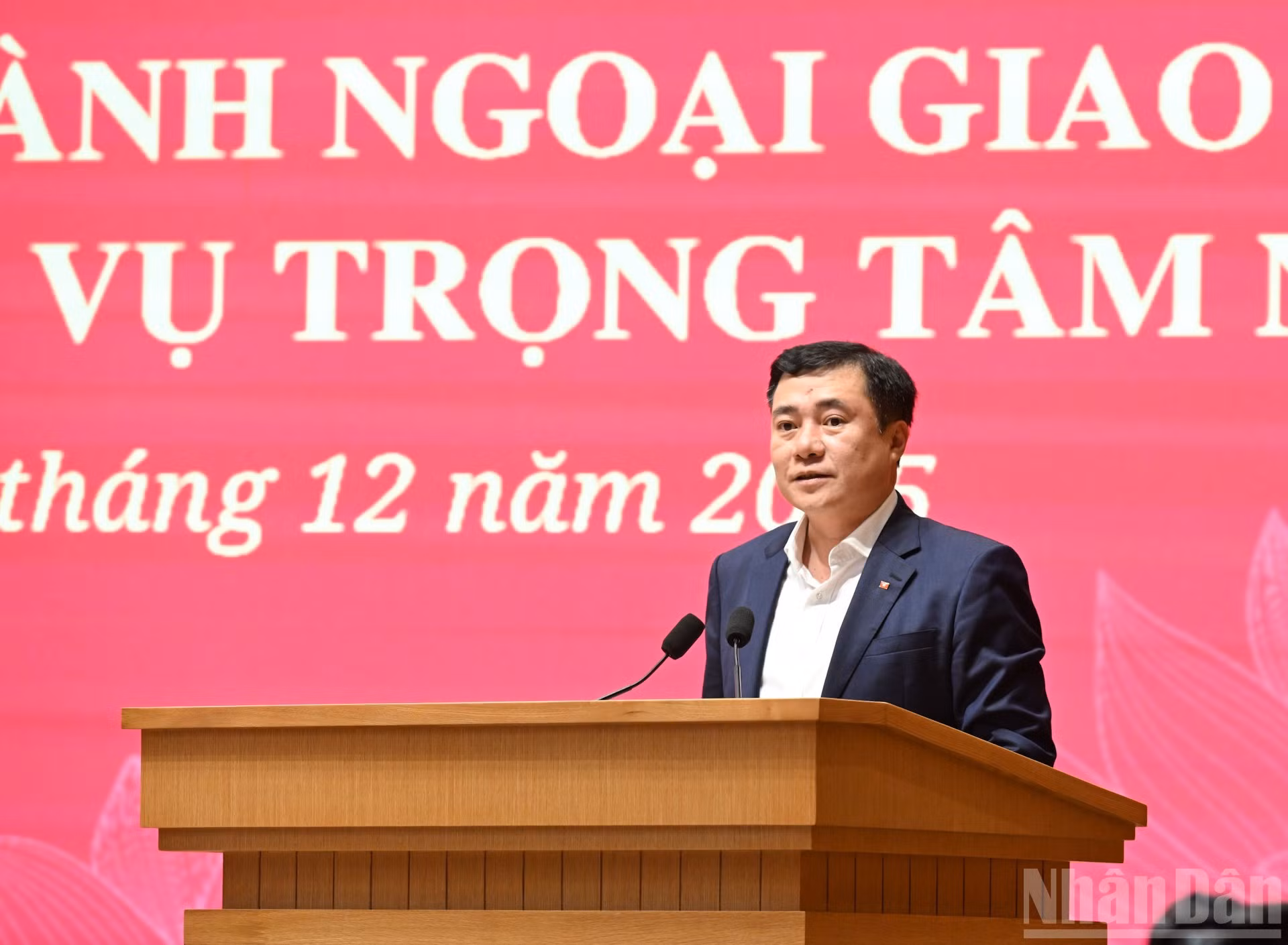 Nguyen Sinh Nhat Tan, viceministro de Industria y Comercio, en el evento.
