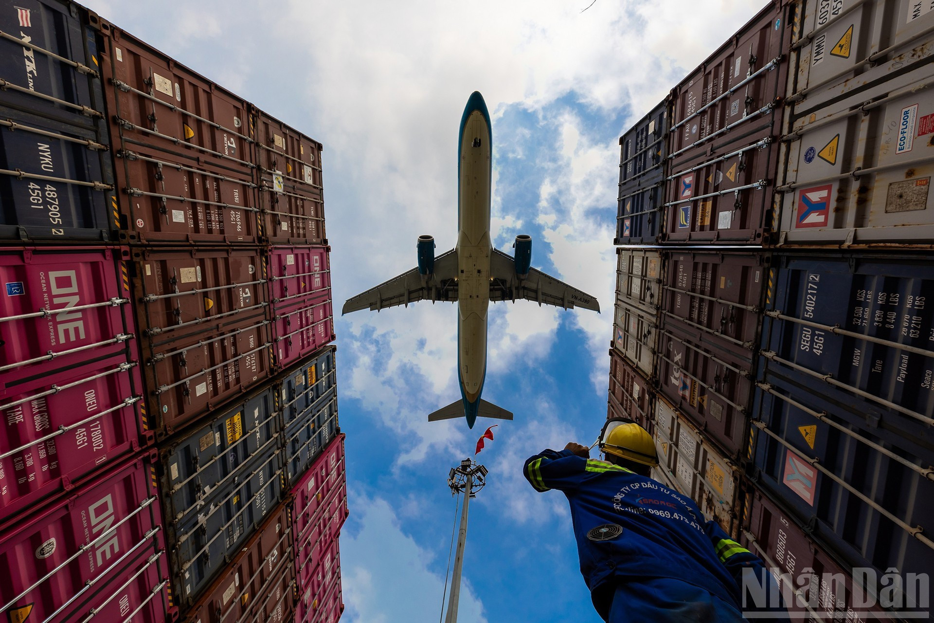 La logística vietnamita avanza en la nueva era. (Autor: Do Ba Hung)