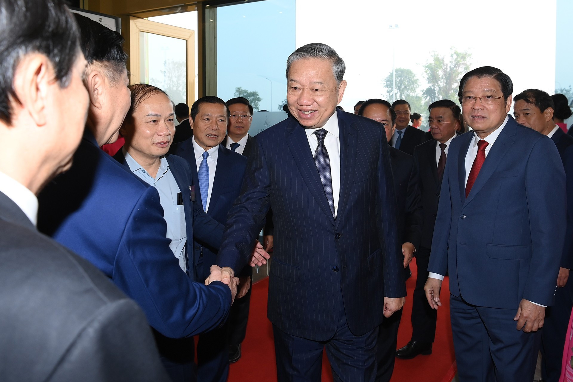 El dirigente partidista con los delegados.