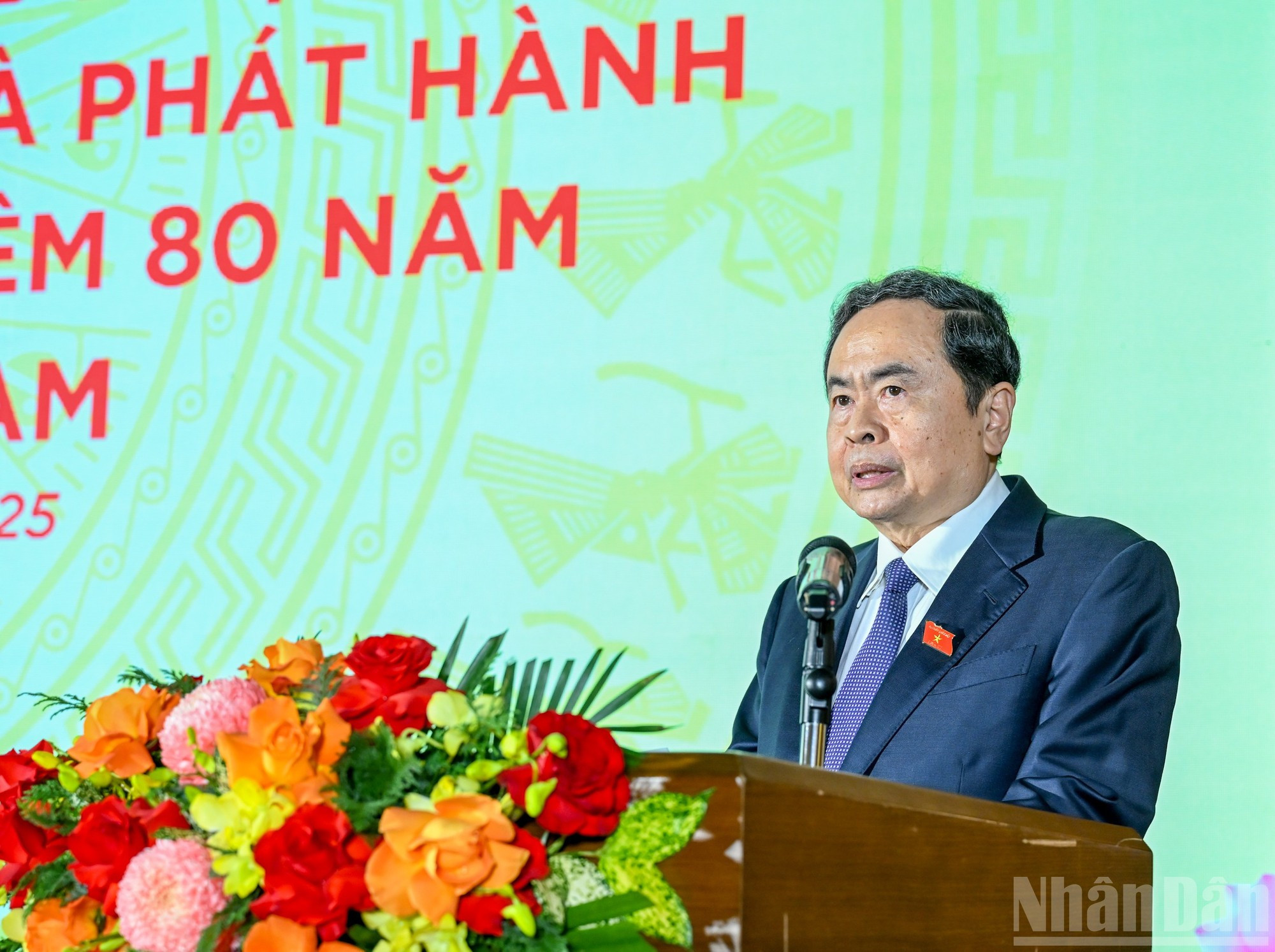 El presidente de la Asamblea Nacional Tran Thanh Man habla en la cita.