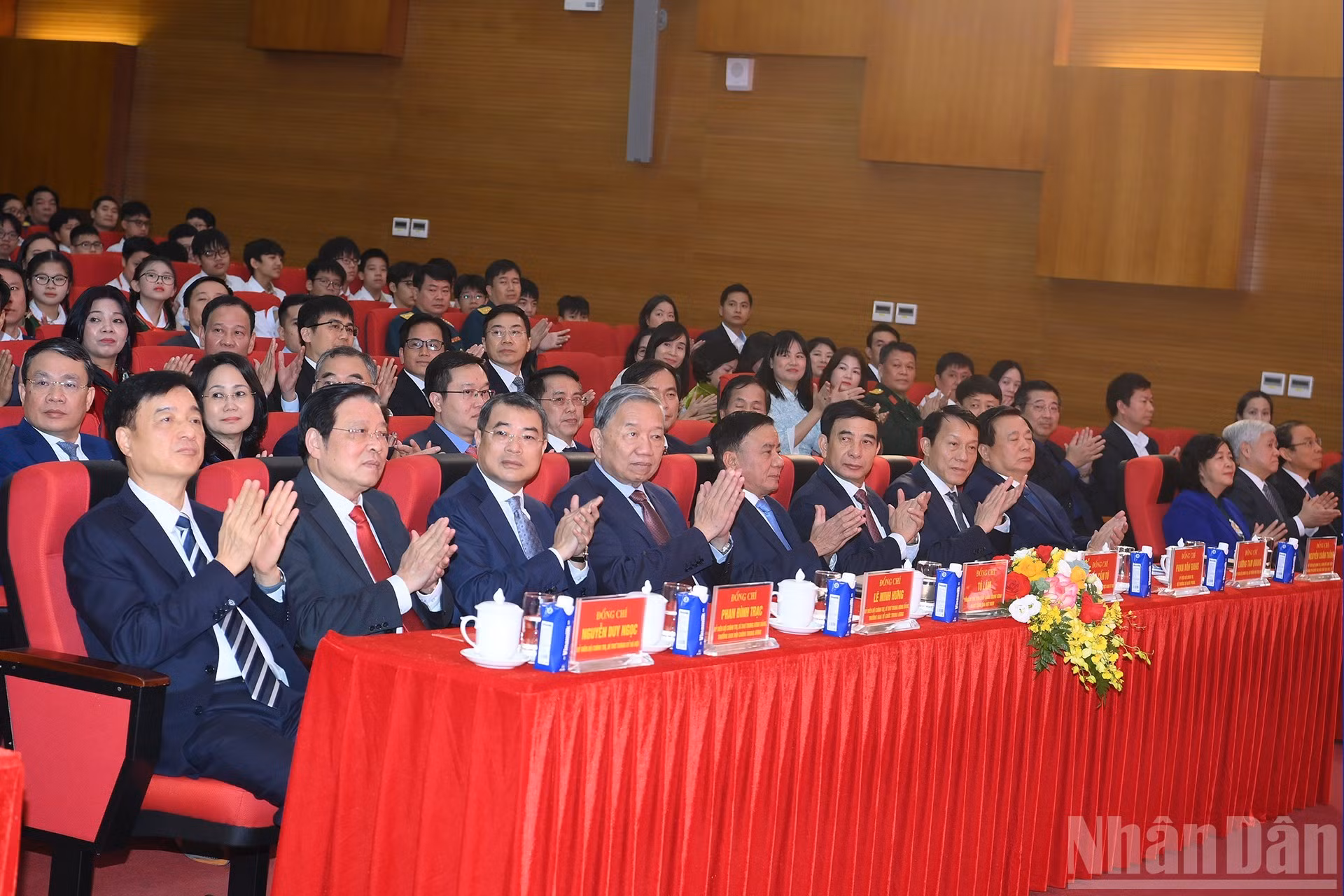 Asistentes a la cita.