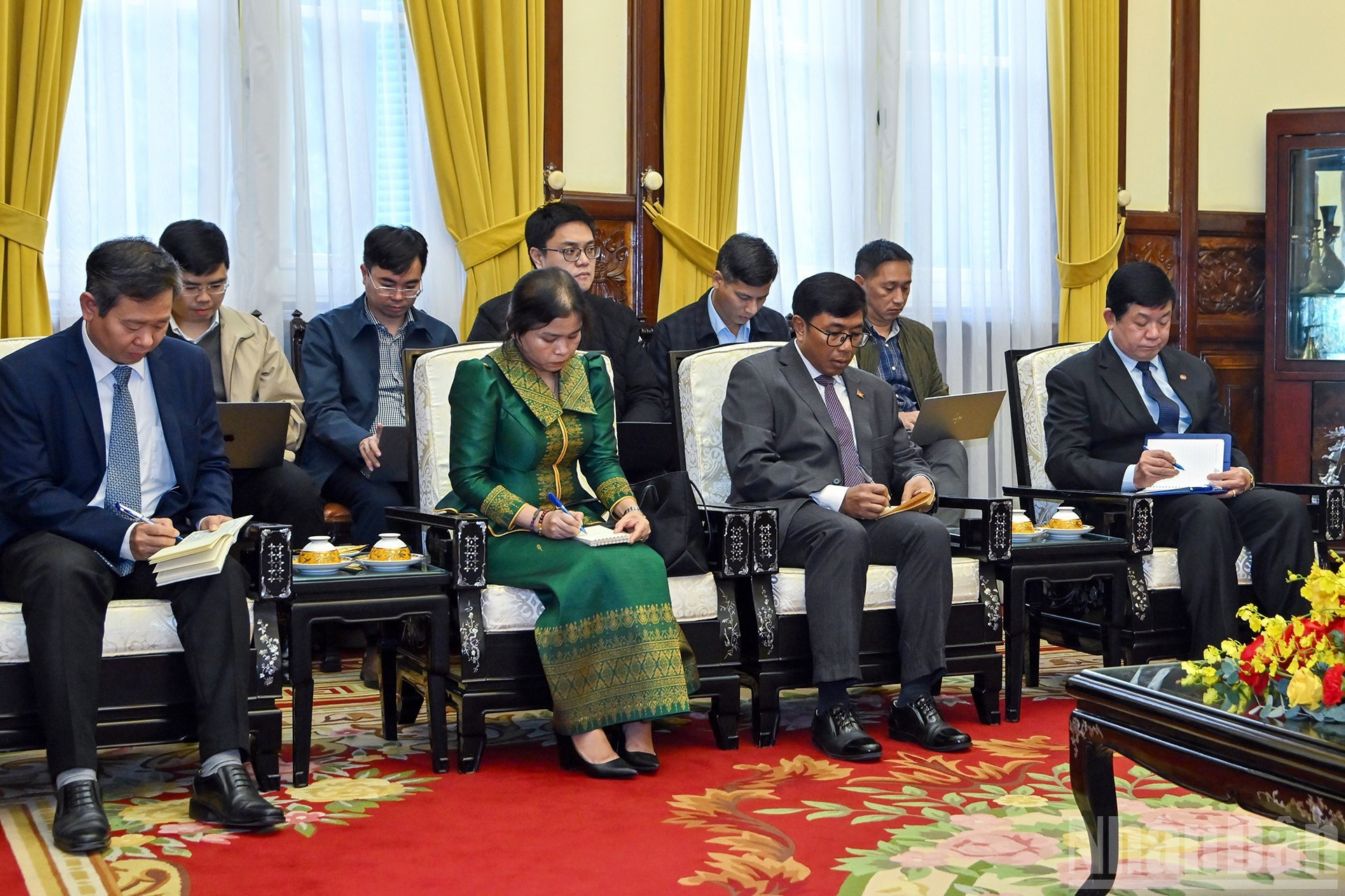 La delegación camboyana en la cita.