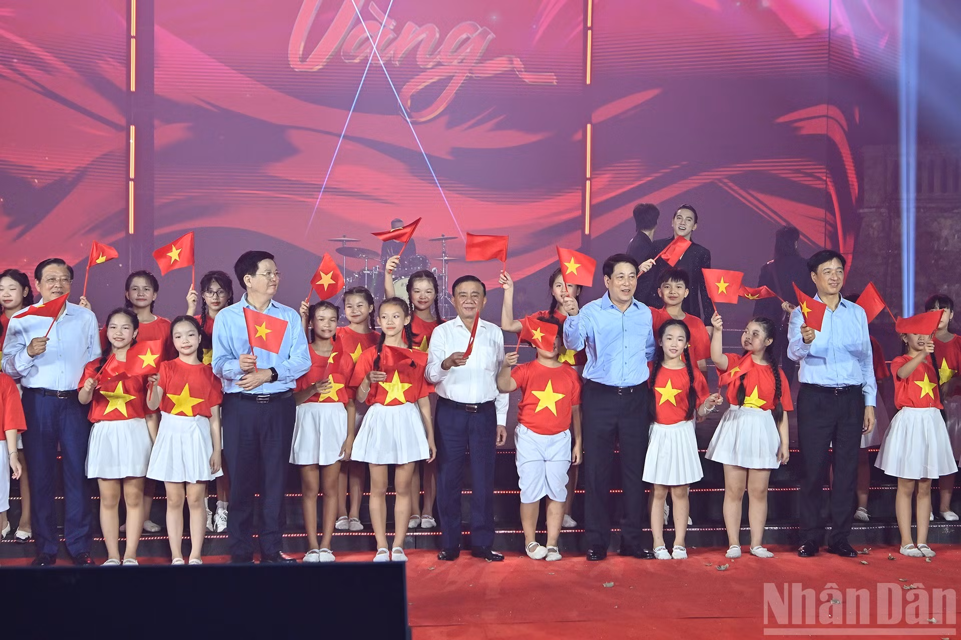 Los dirigentes en el evento.