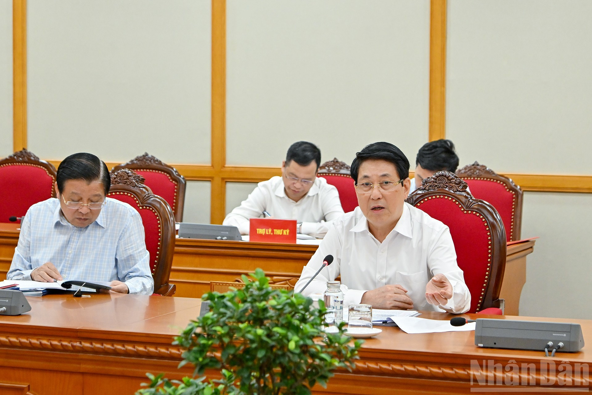 El presidente Luong Cuong en la reunión. El presidente Luong Cuong en la reunión.