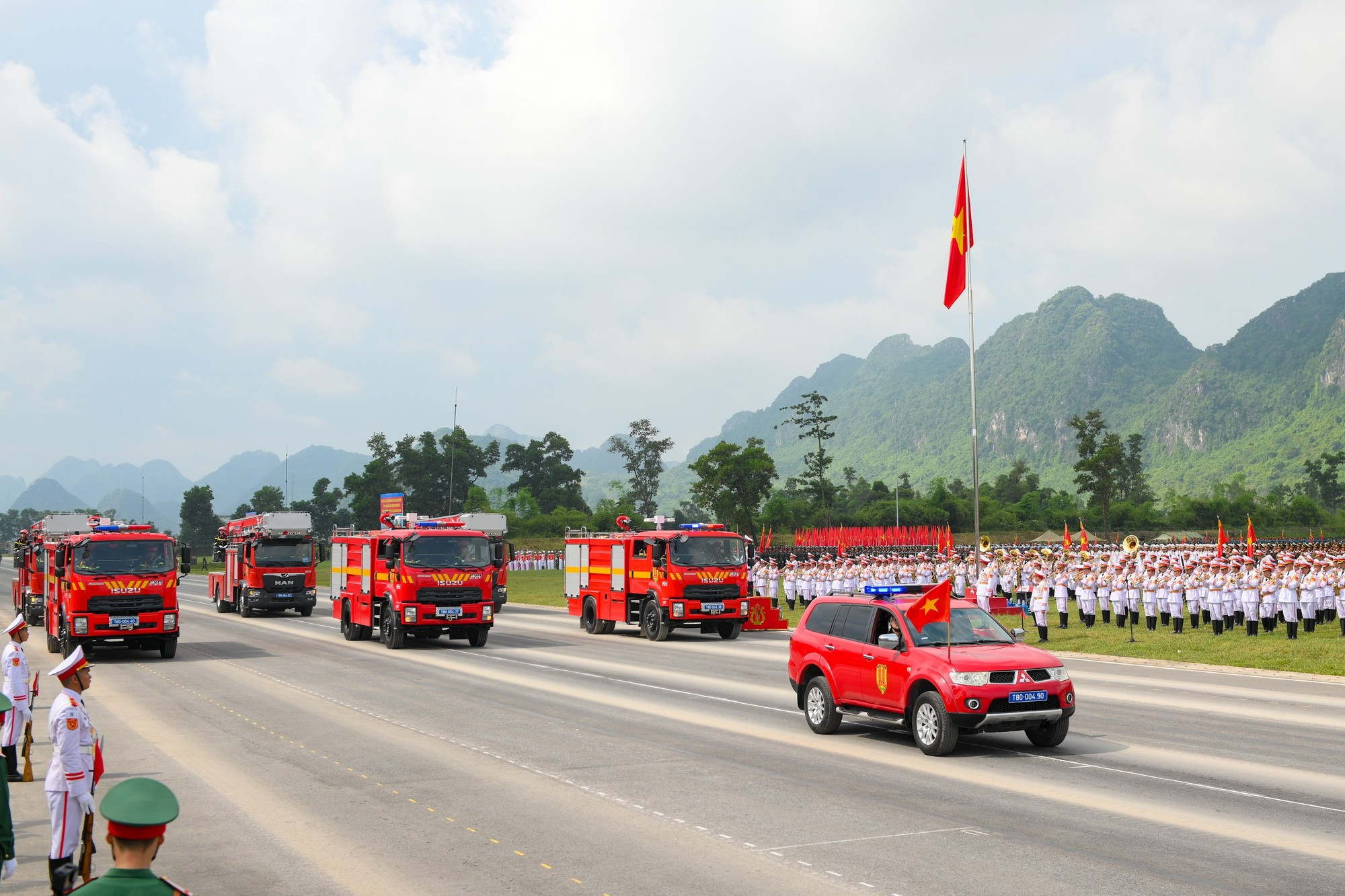 Bloque de vehículos de bomberos y de rescate y salvamento. Bloque de vehículos de bomberos y de rescate y salvamento.