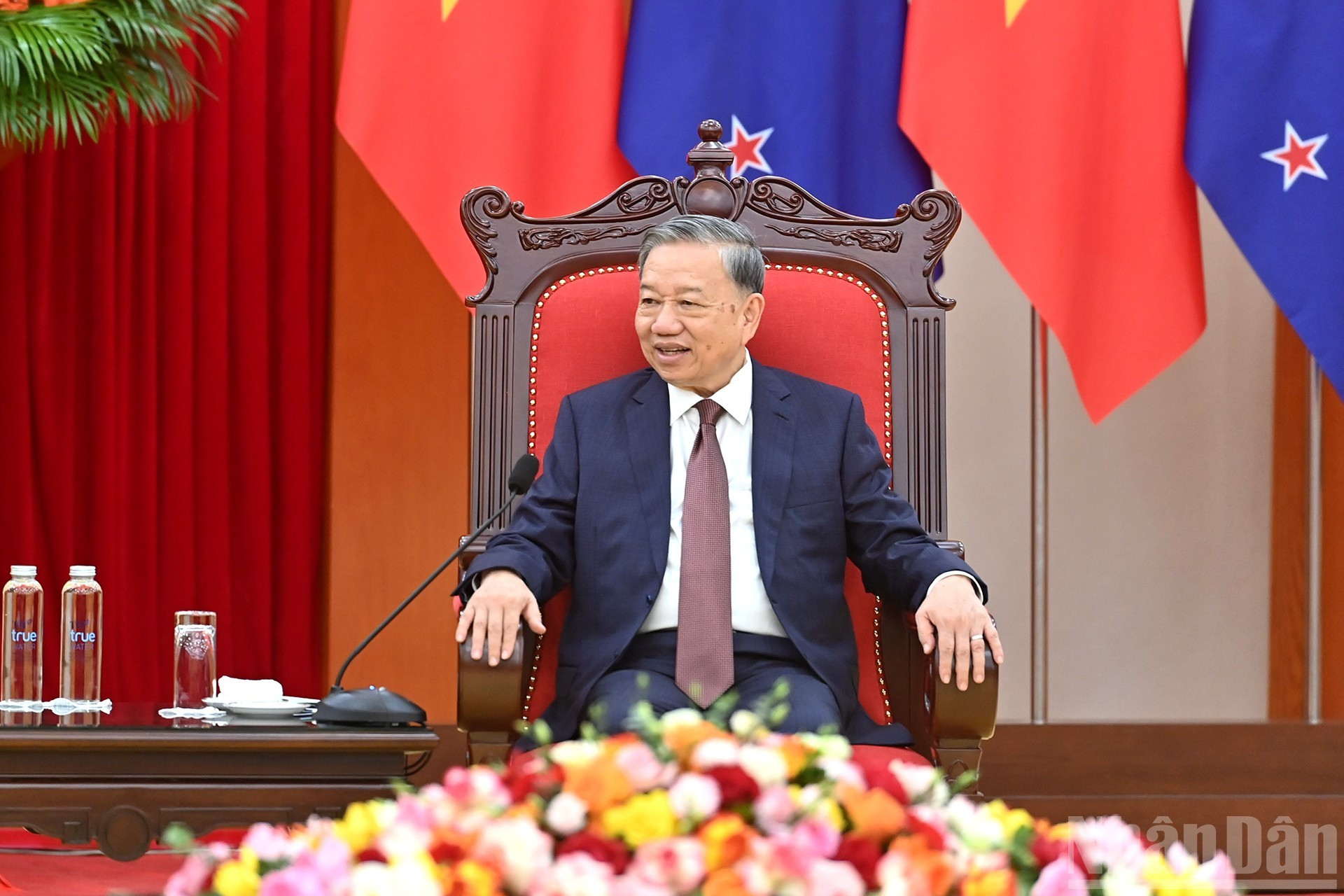 El dirigente partidista vietnamita en la cita.