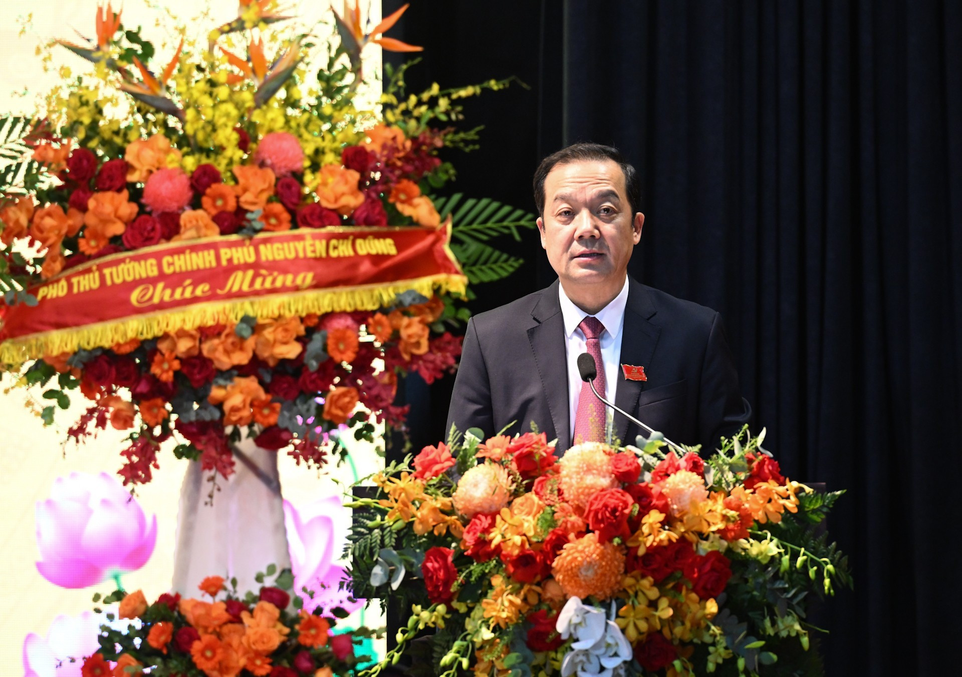 Pham Duc Long, vicesecretario permanente del Comité del Partido del Ministerio de Ciencia y Tecnología, habla en el evento.