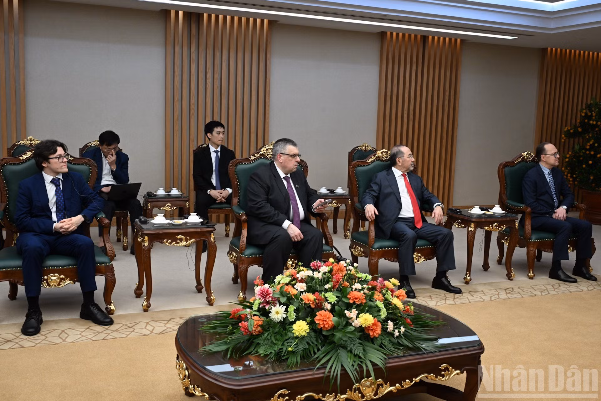 Miembros de la delegación de TASS.