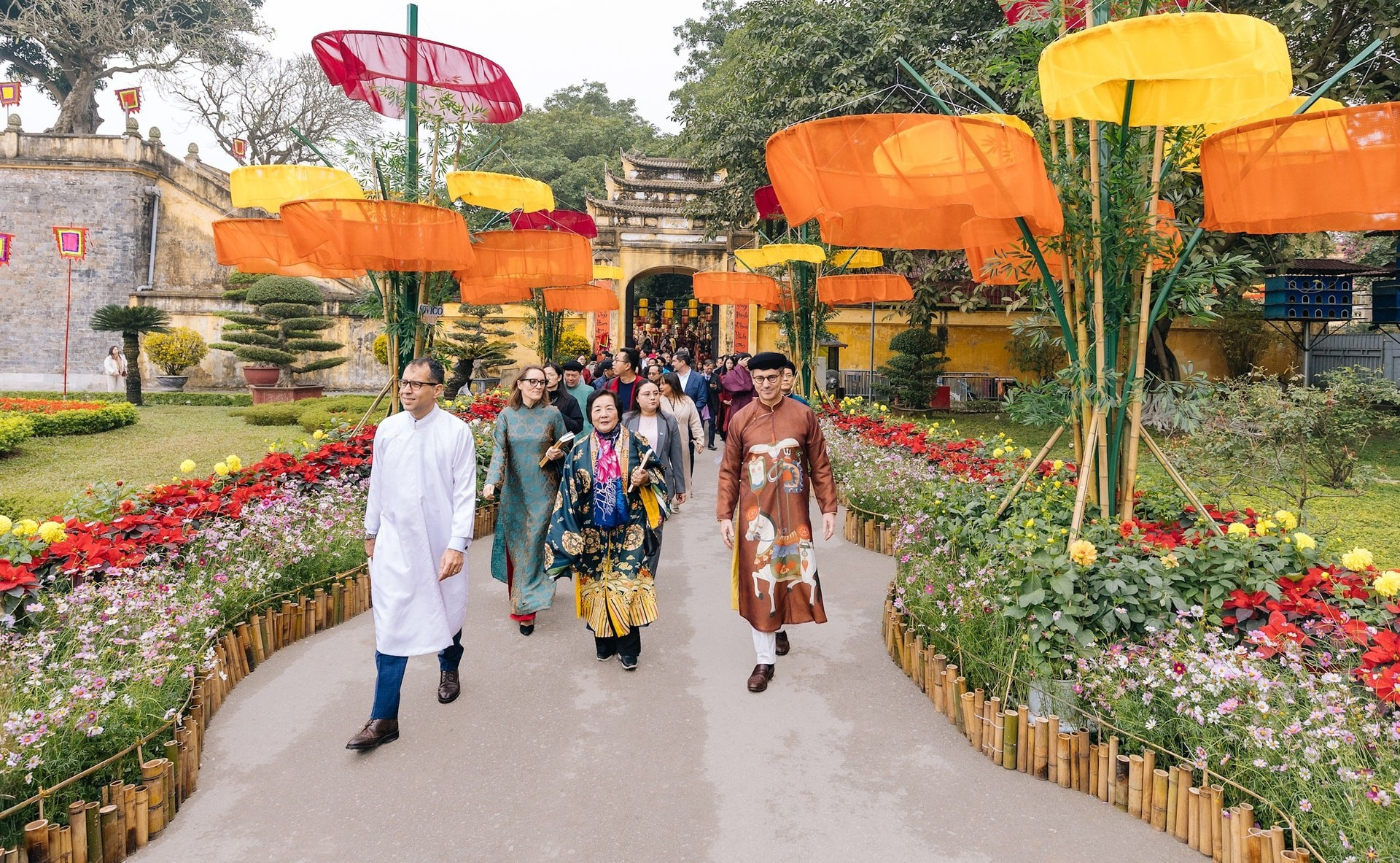 Programado hasta el sexto día del Año Nuevo Lunar, el evento y sus espacios culturales darán la bienvenida a diplomáticos y representantes de organismos internacionales en Vietnam que participarán en el programa Día de Descubrimiento de Vietnam 2026.
