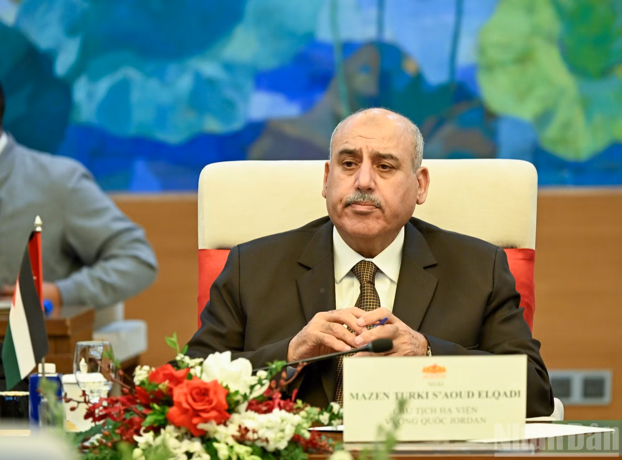 Mazen Turki El Qadi interviene en el evento.