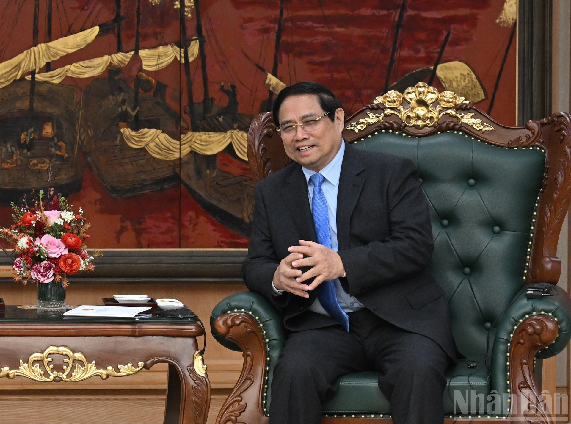 Minh Chinh habla en el evento.