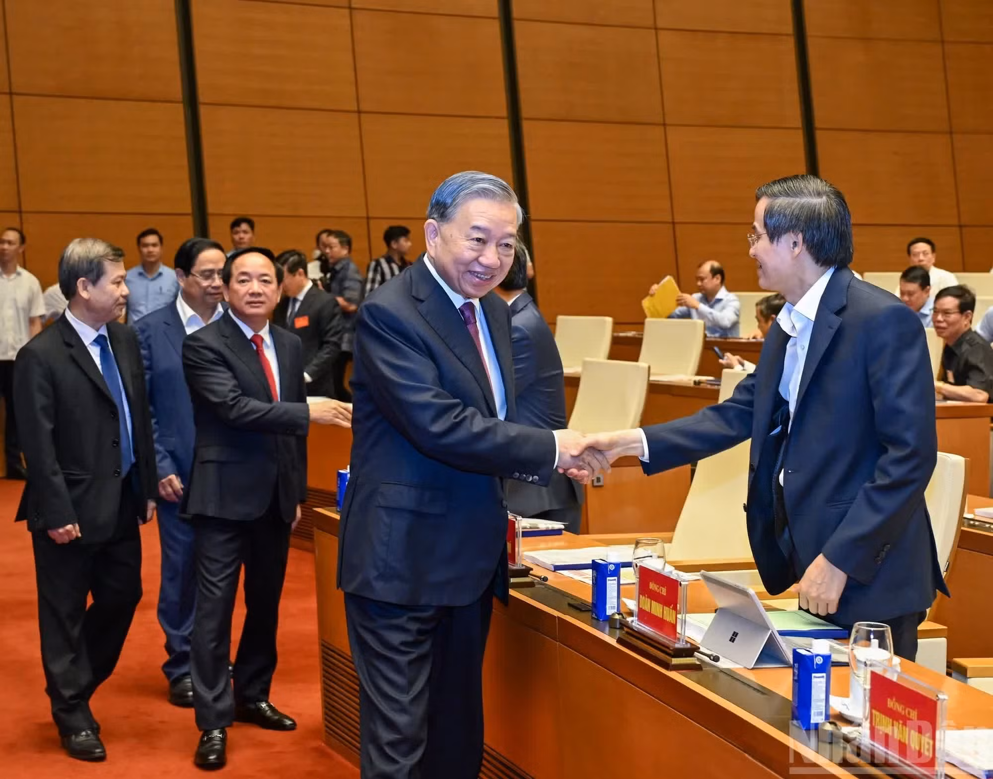 El secretario general del PCV y presidente del país, To Lam, asiste al evento.