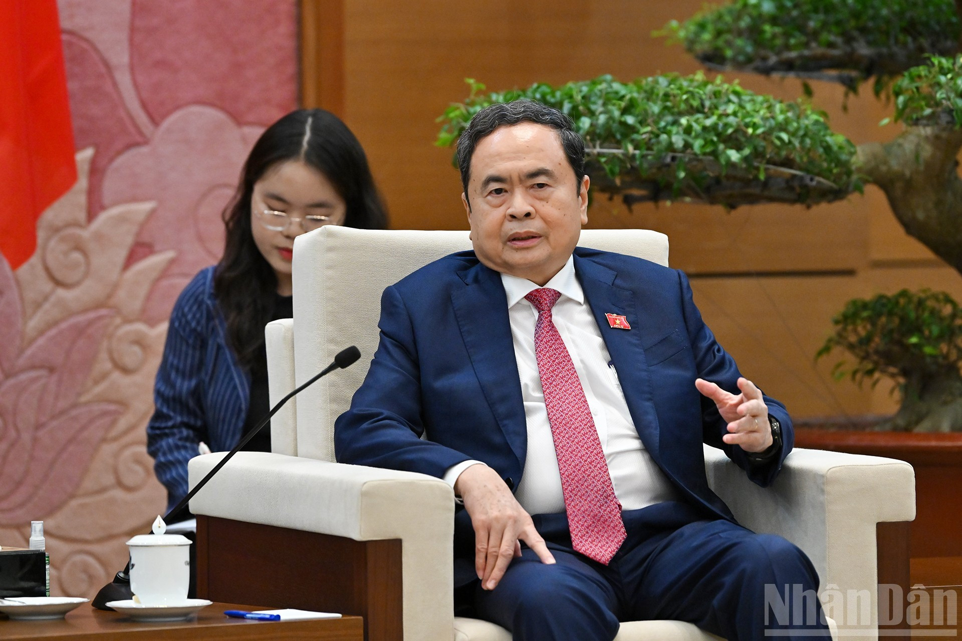 El titular del parlamento vietnamita habla en la cita.