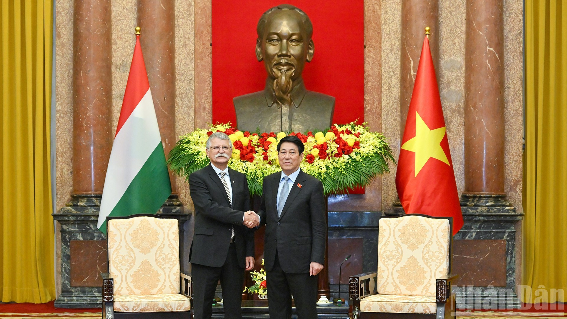 El presidente de Vietnam, Luong Cuong, recibe al titular del Parlamento de Hungría, Laszlo Kover. (Foto: Nhan Dan)