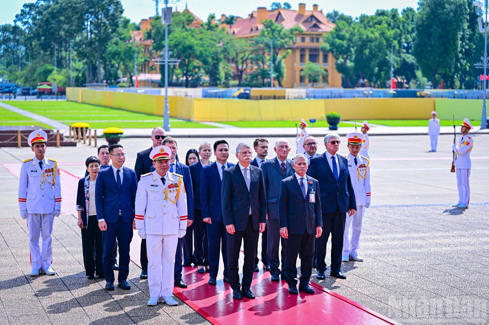 Los delegados húngaros en la actividad.