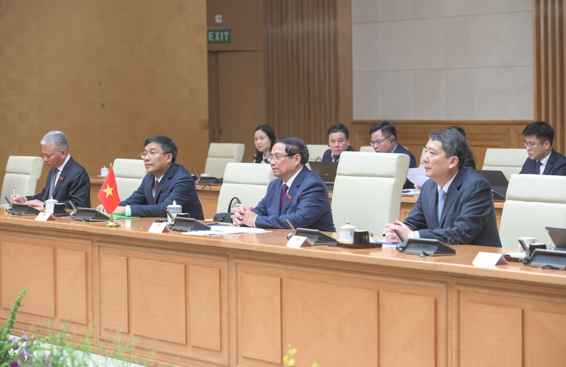 La parte vietnamita en la cita.