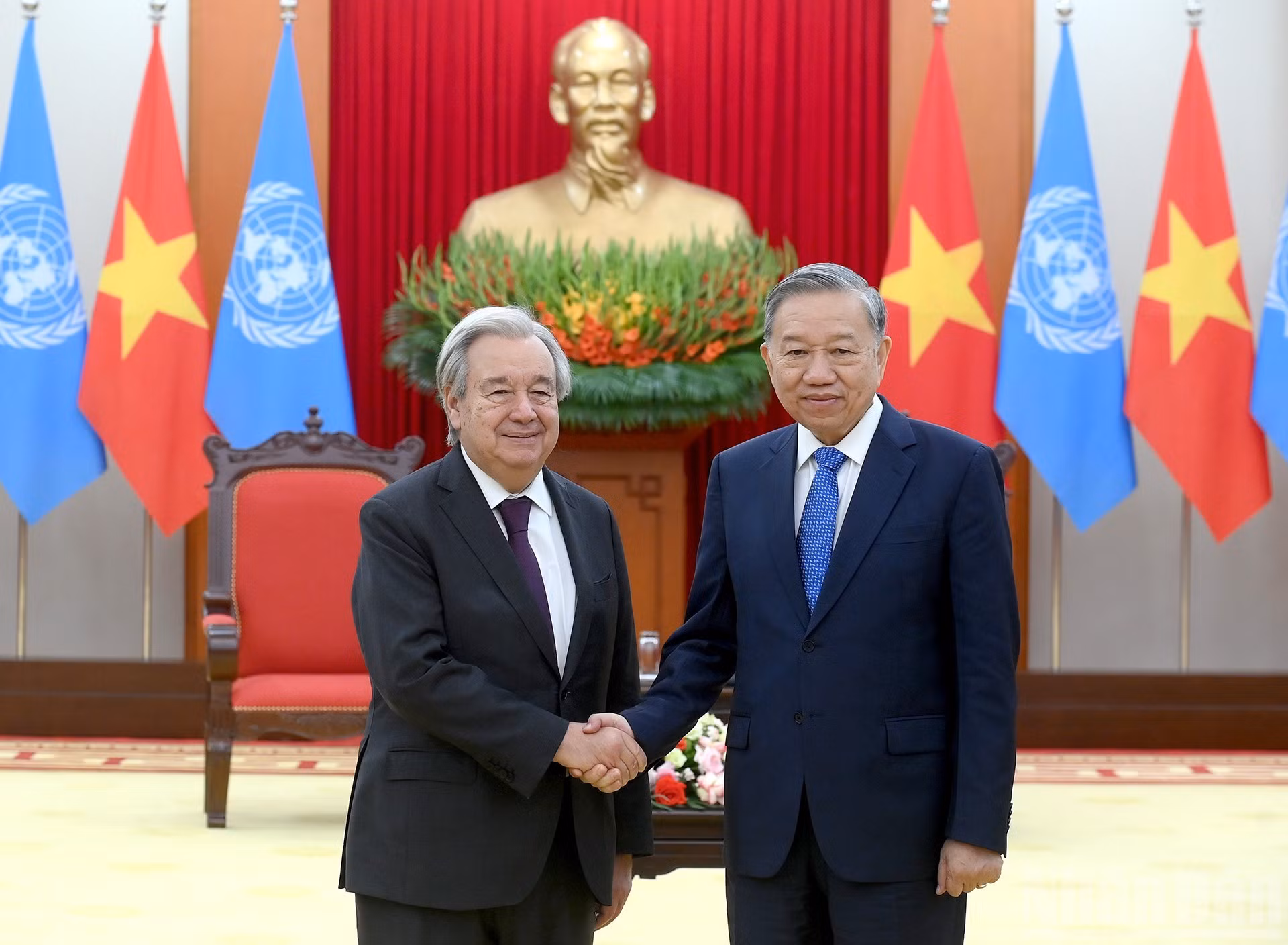 To Lam y António Guterres.