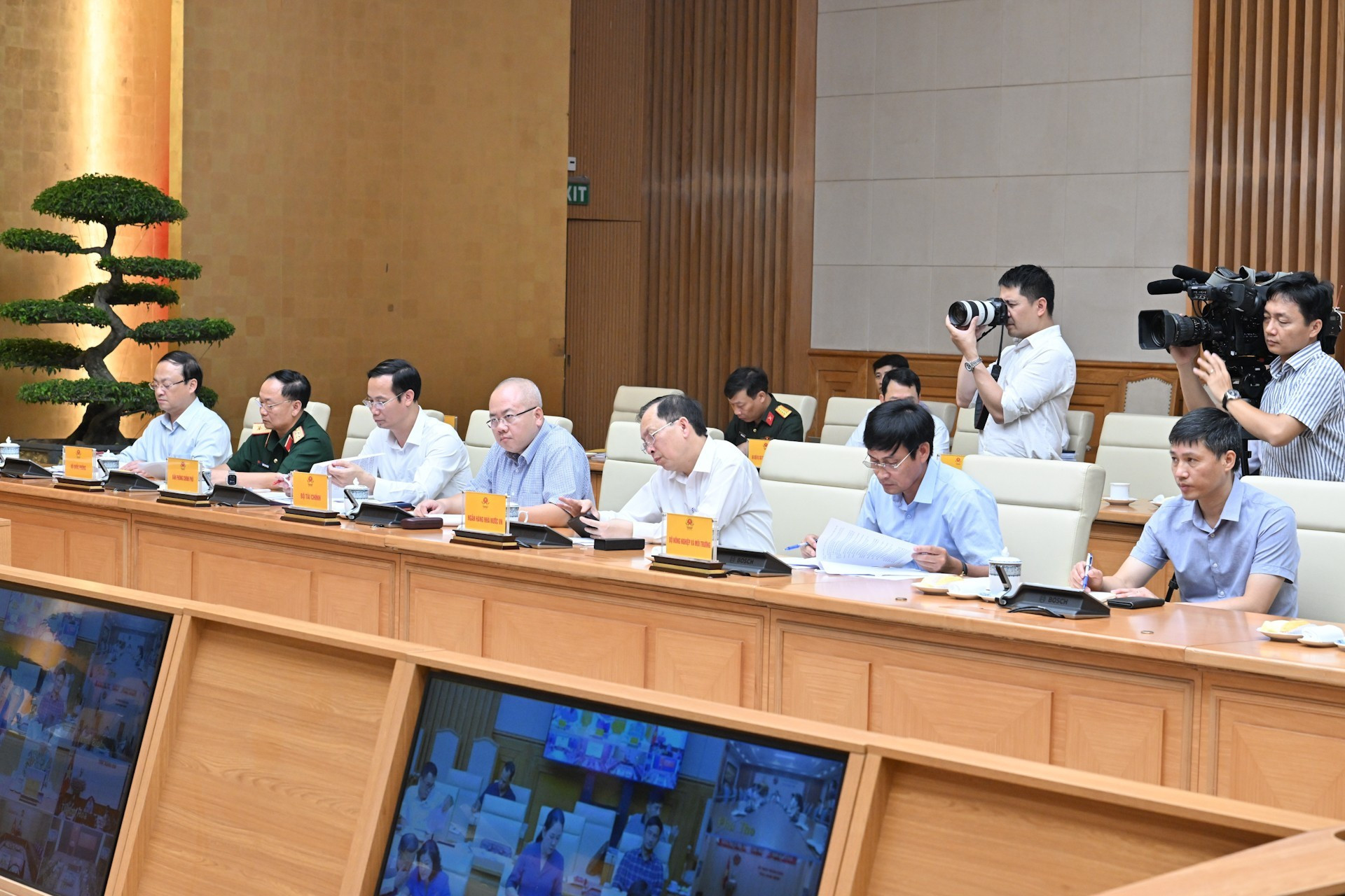 Asistentes a la reunión.