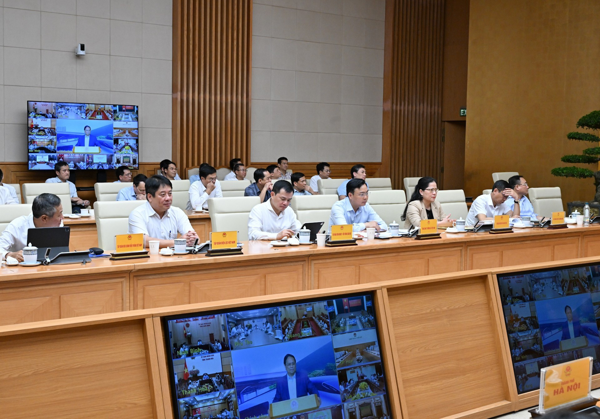 Asistentes a la cita.