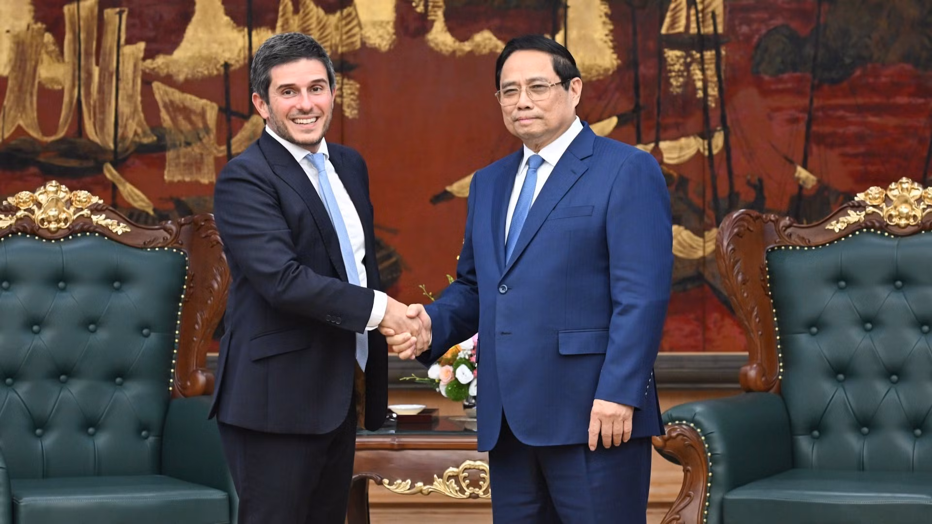 [Foto] Premier vietnamita recibe a representante del FTSE Russell