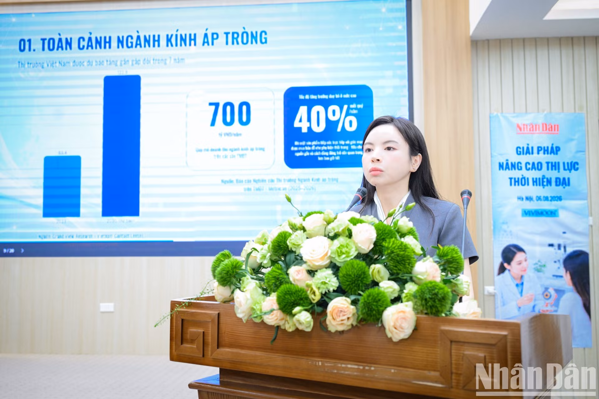 Trinh Phuong Thuy, directora ejecutiva de Vivimoon, empresa especializada en lentes de contacto, habla en la cita.