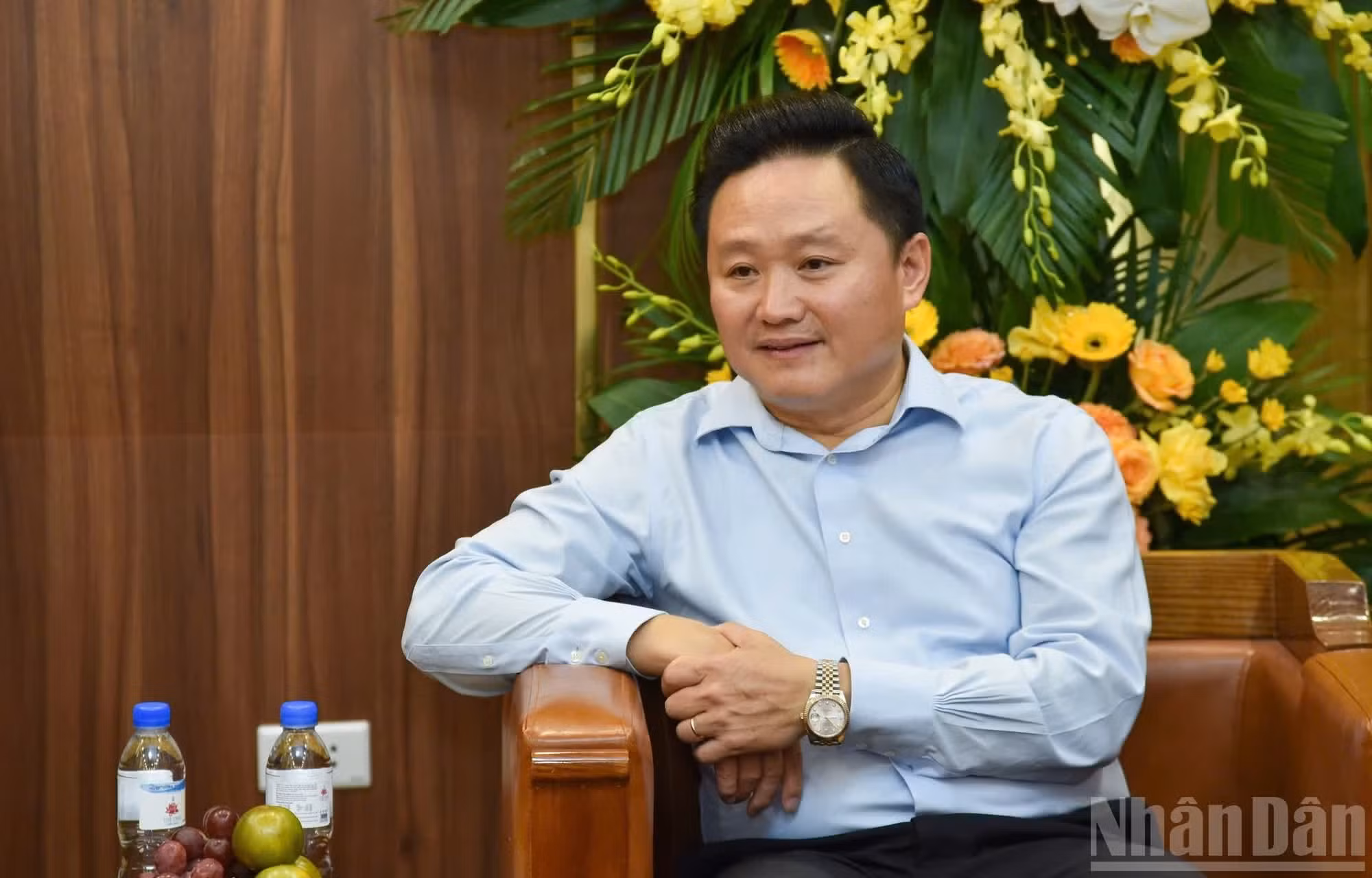 Phan Van Hung, miembro de la Junta Permanente del Comité partidista y vicepresidente-editor del periódico Nhan Dan, agradece a la Comisión por la atención prestada a la prensa en general y a Nhan Dan en particular.