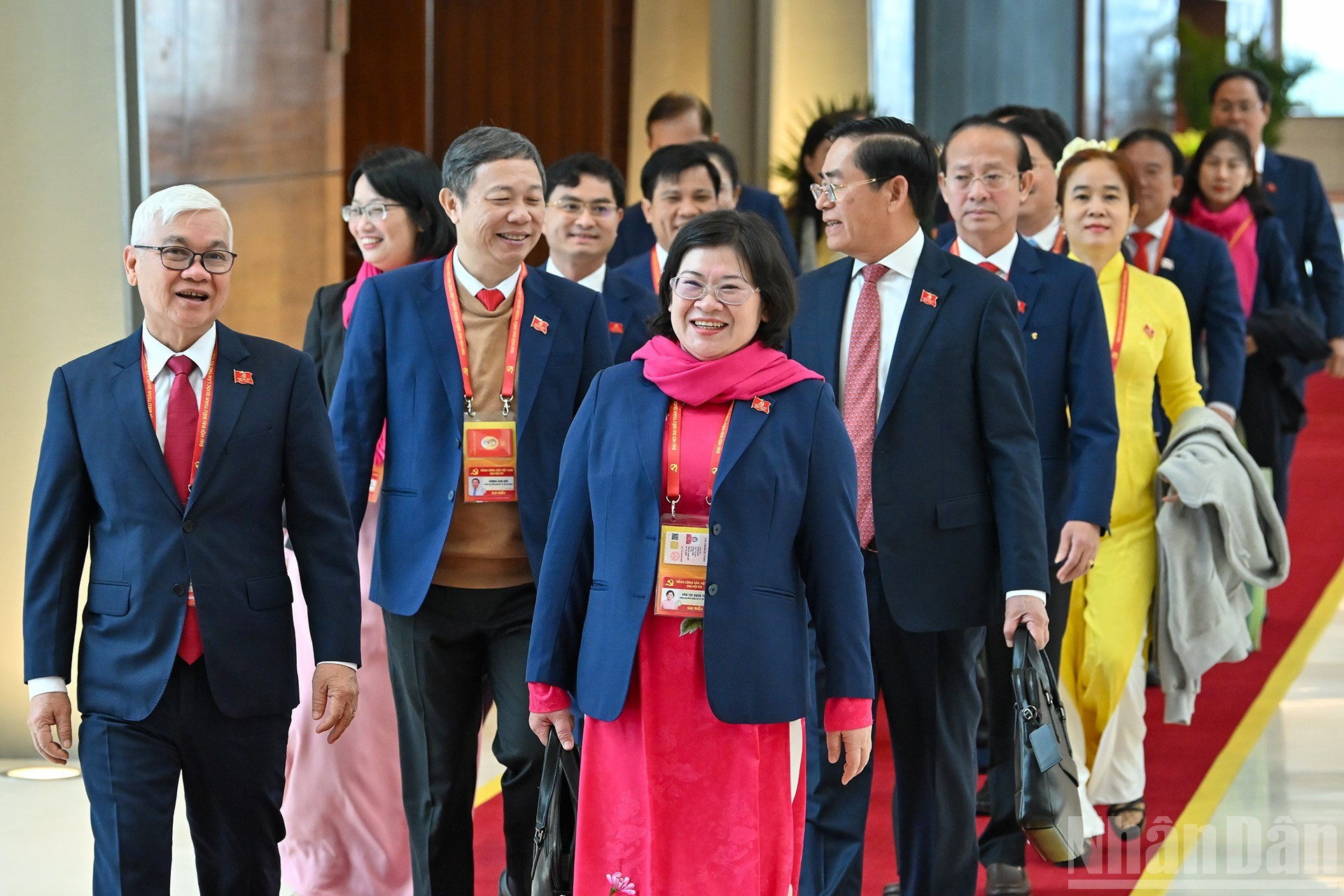 La delegación del Comité del PCV en Ciudad Ho Chi Minh asiste a la sesión de clausura.