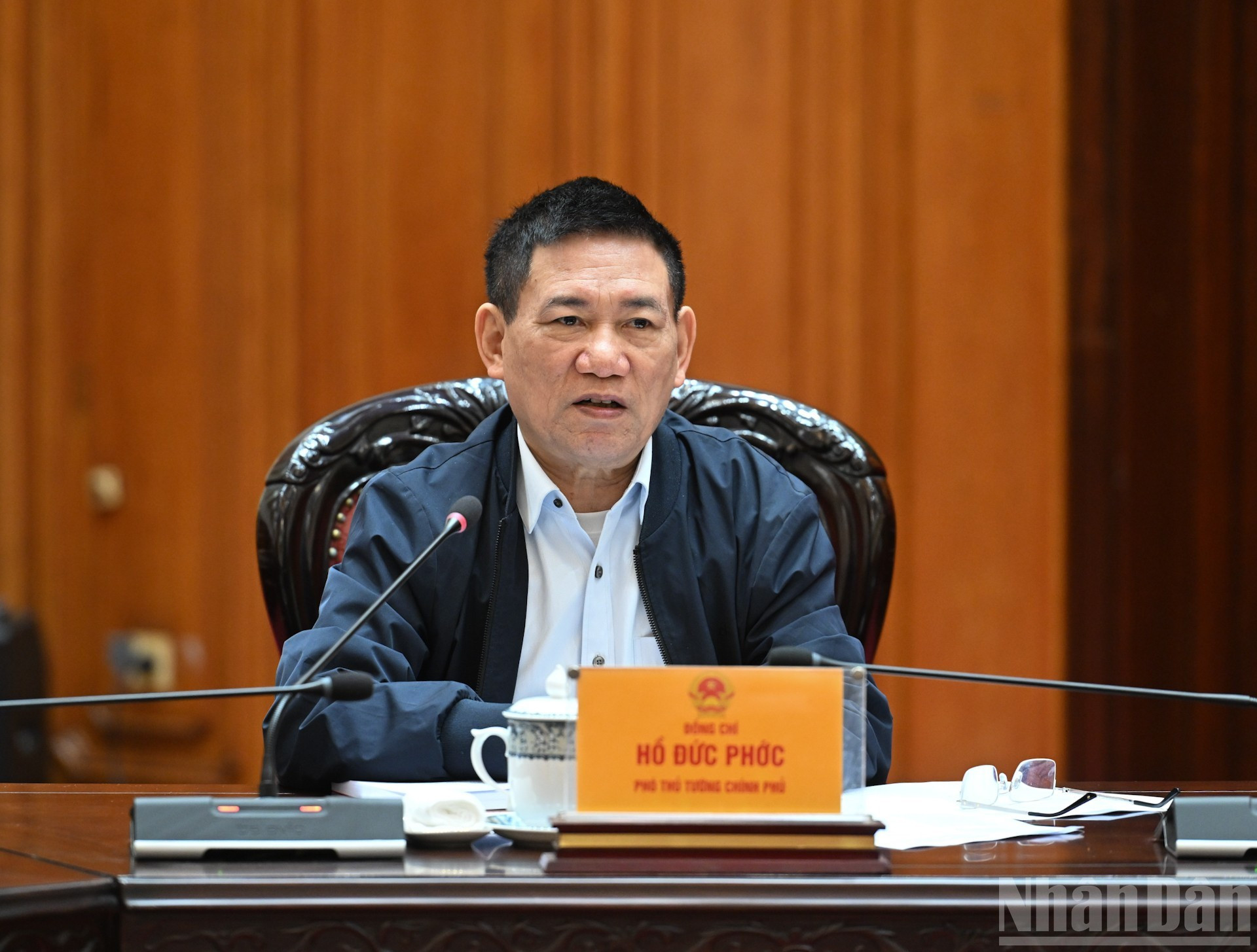 El viceprimer ministro Ho Duc Phoc copreside la reunión.