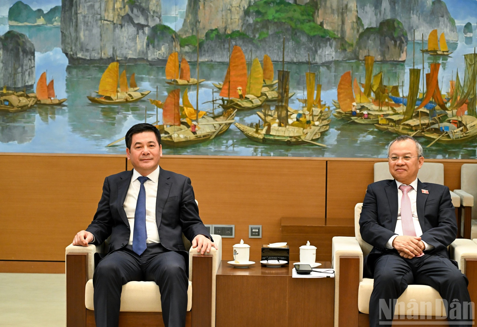 Delegados vietnamitas en la cita.