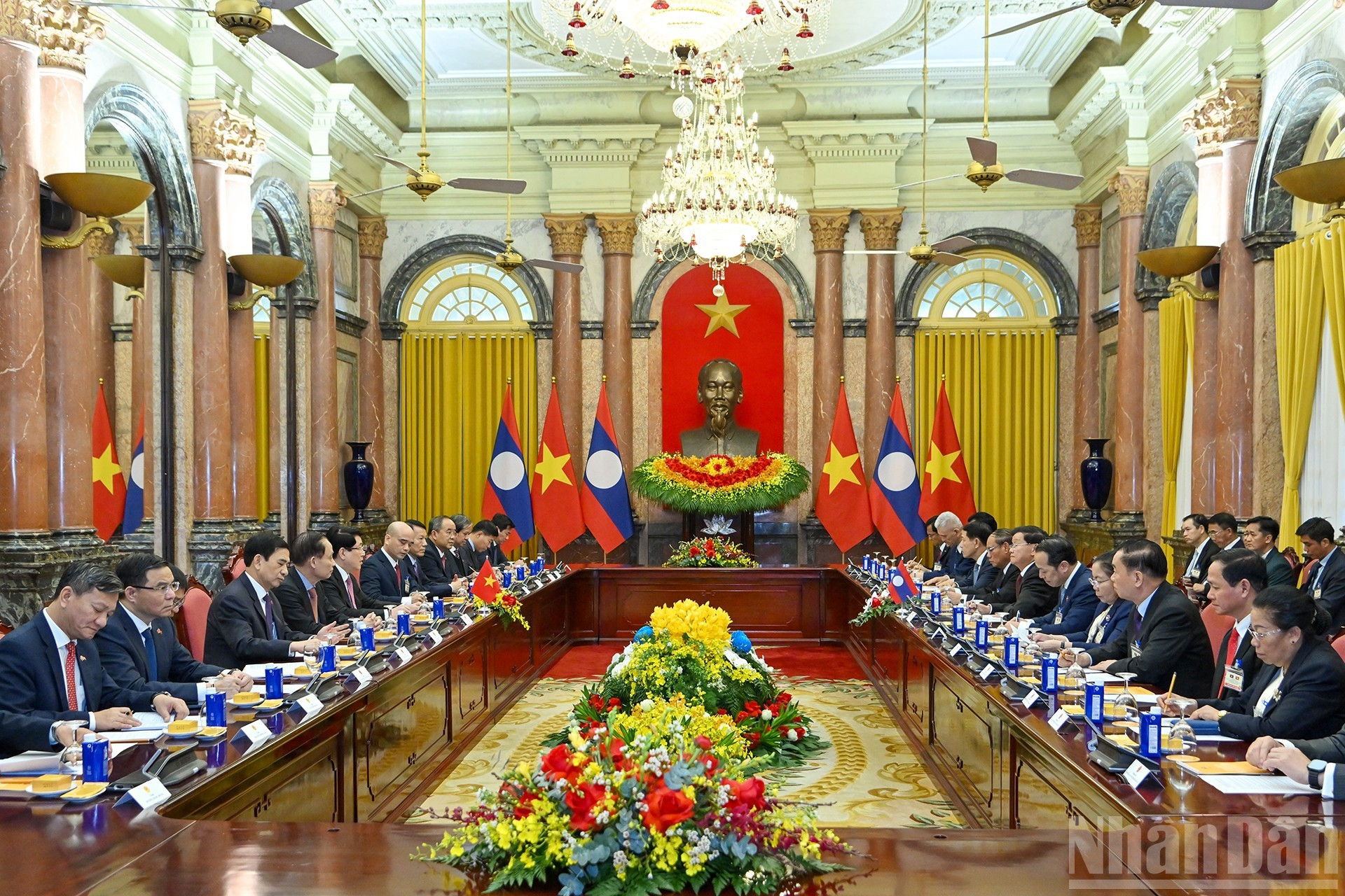 Escena de la reunión.