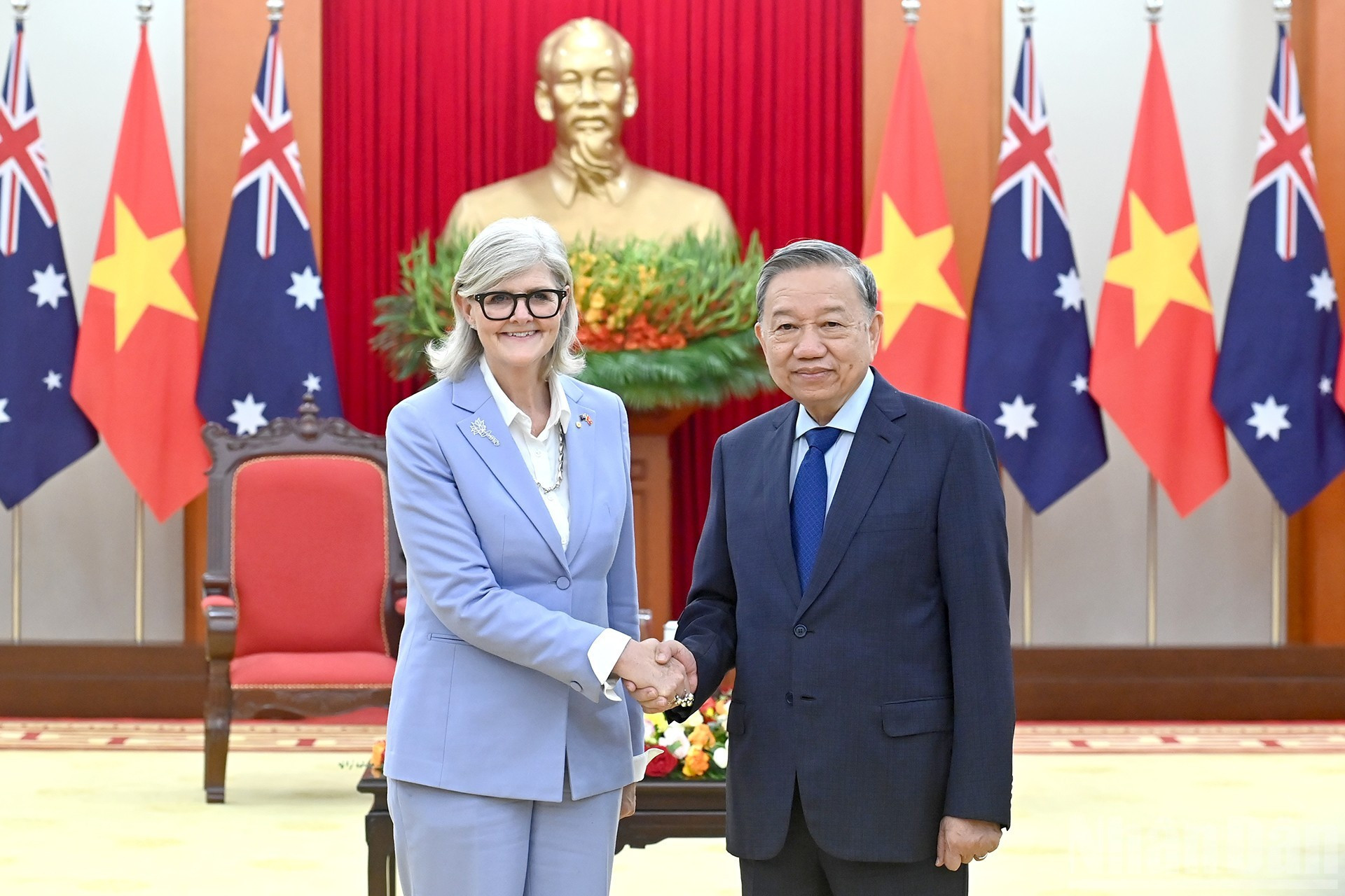 Ambos dirigentes al evento.