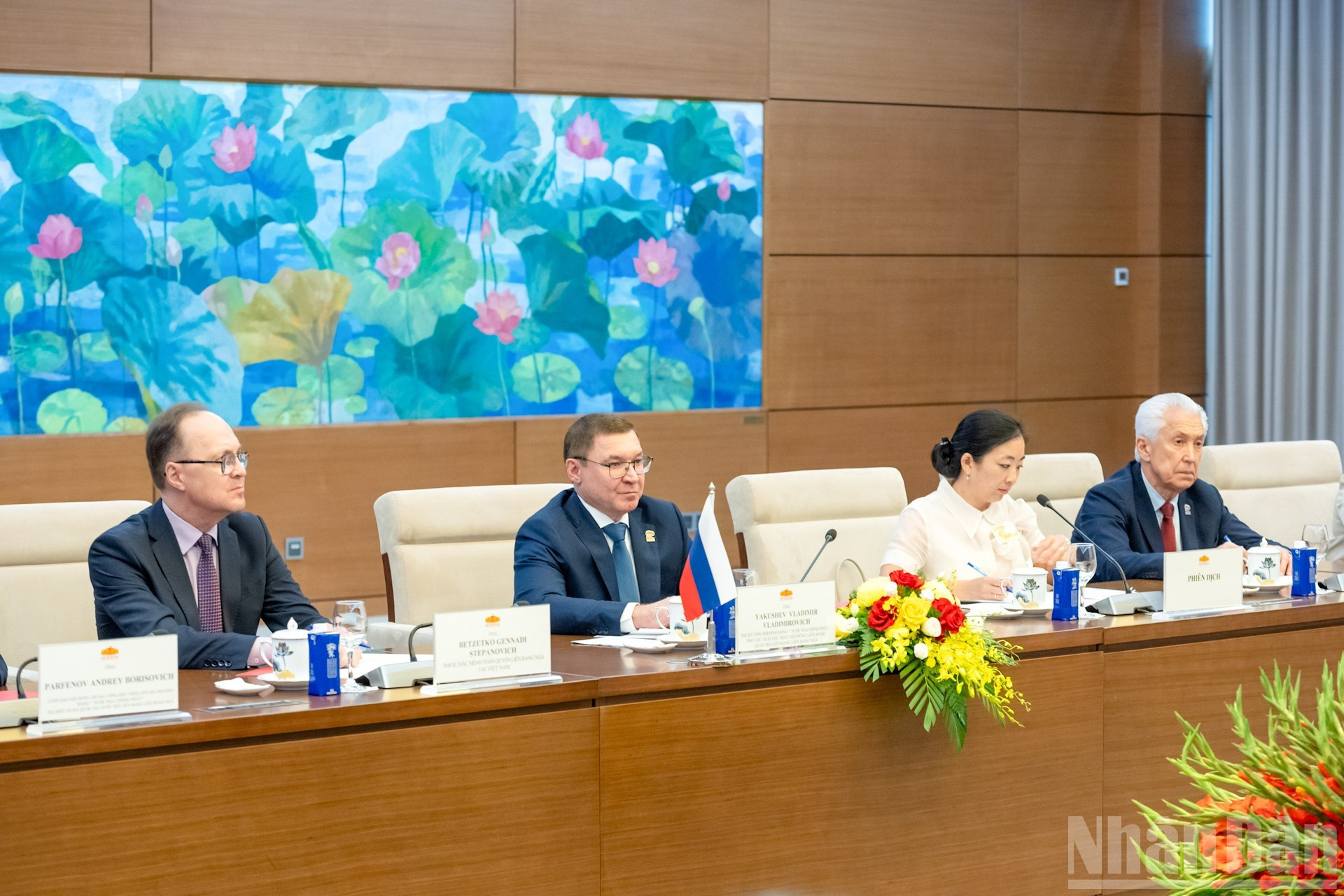 La delegación rusa en el acto.