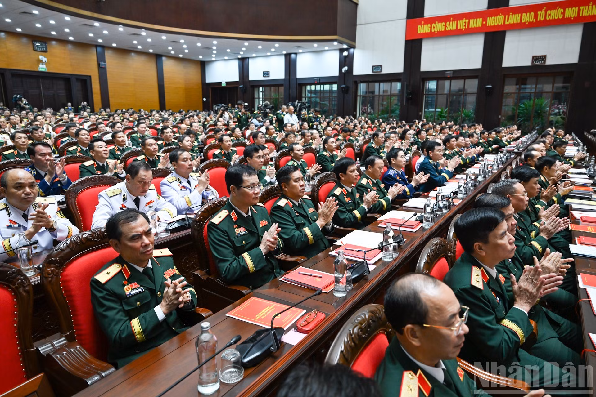 Asistentes a la ceremonia.