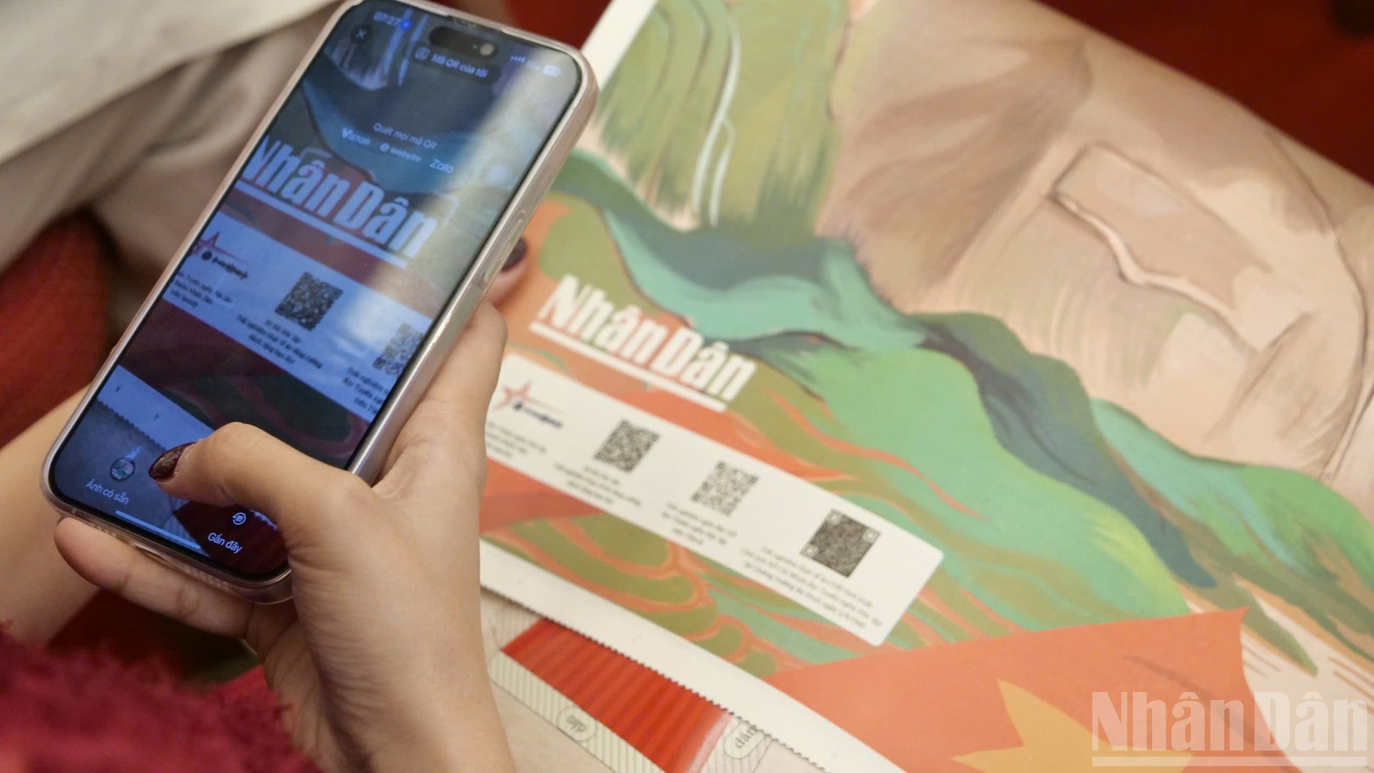 Escanean el código QR para revivir el momento histórico del regreso al país hace 80 años. Escanean el código QR para revivir el momento histórico del regreso al país hace 80 años.