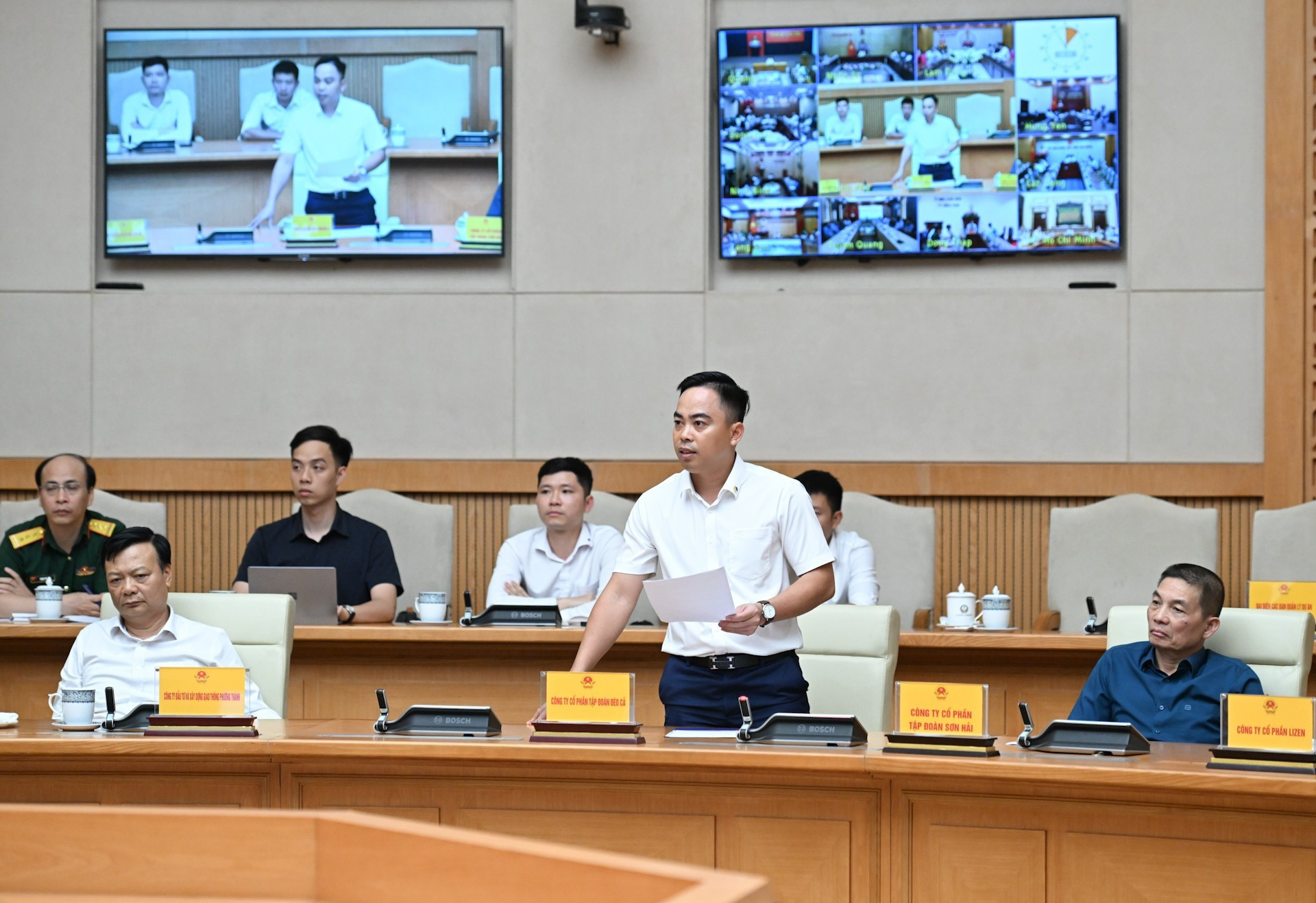 Representante del Grupo Deo Ca toma la palabra.