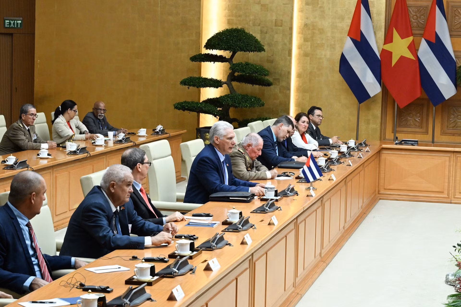 La delegación cubana en el evento.