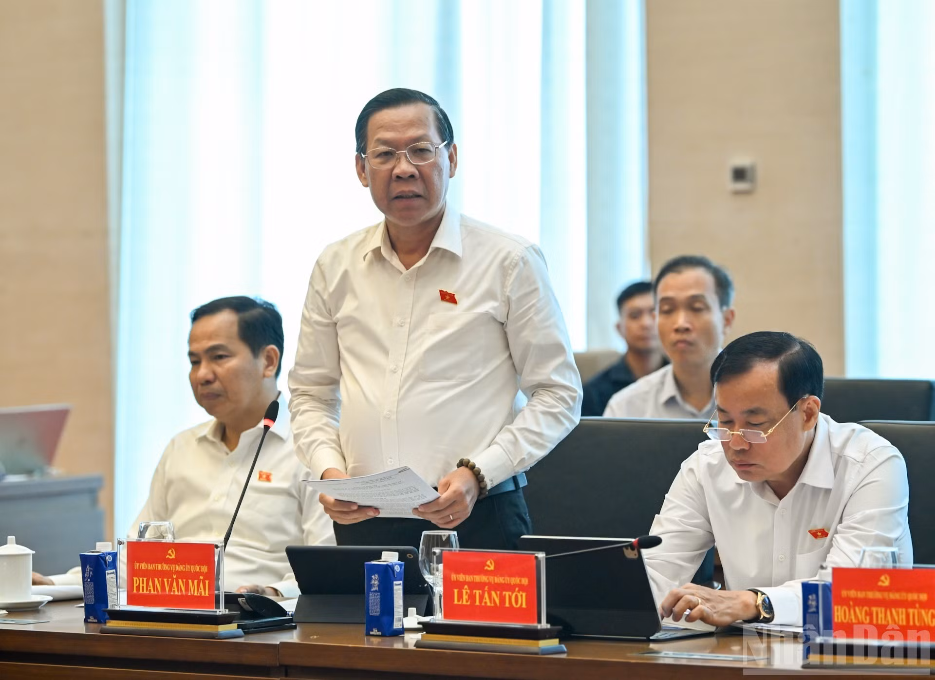 El jefe de la Comisión de Economía y Finanzas del Parlamento, Phan Van Mai, en la cita.