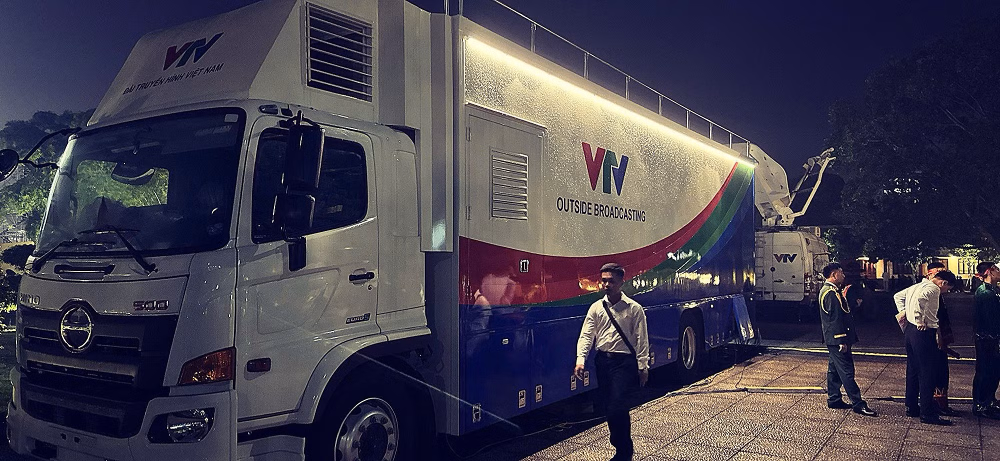 La Televisión Nacional de Vietnam (VTV) y la Voz de Vietnam (VOV) ultiman los preparativos para la transmisión en directo.