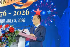 El ministro vietnamita de Relaciones Exteriores, Le Hoai Trung, habla en la cita (Fuente: qdnd.vn)